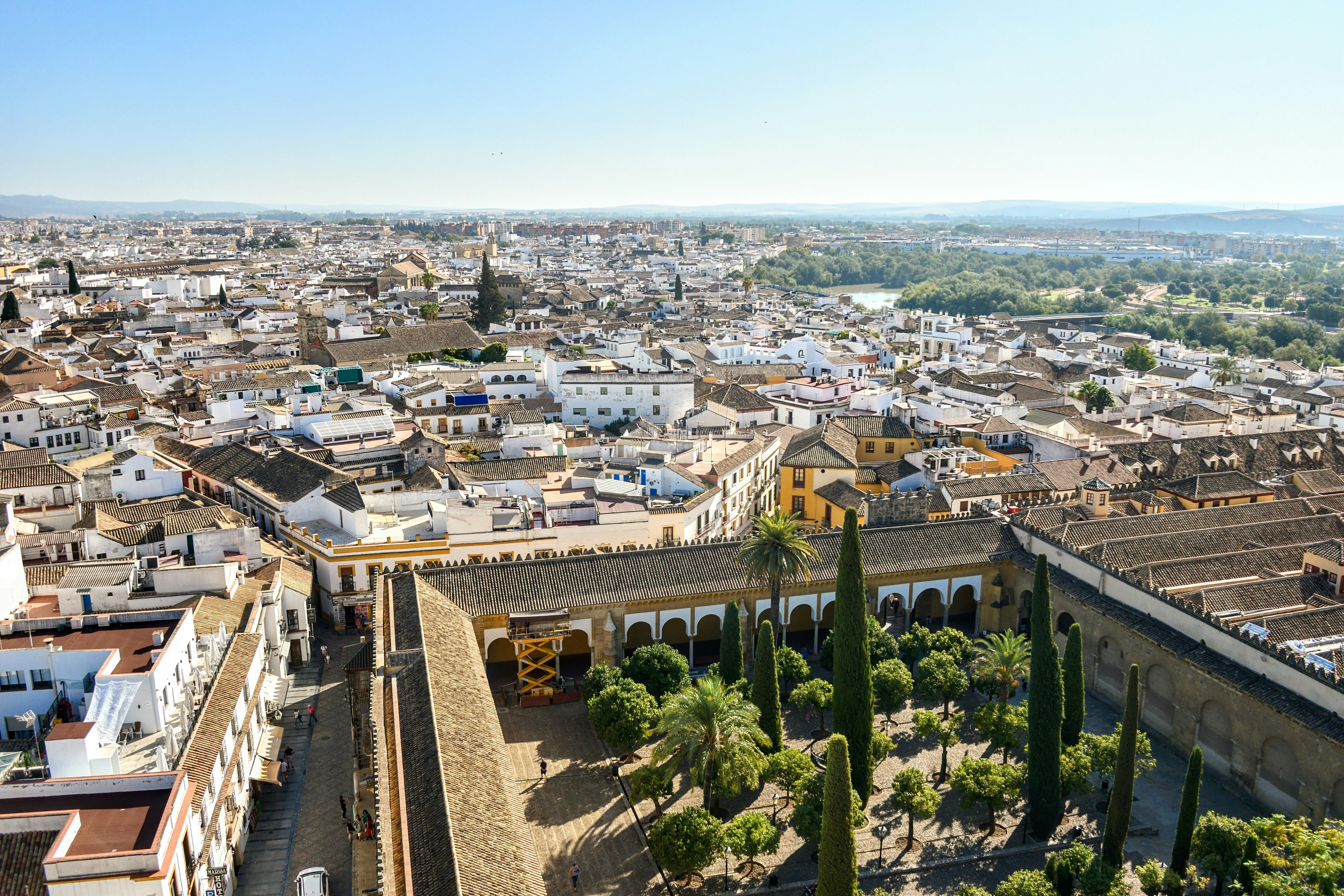 Córdoba – Neighborhoods & Urban Structure