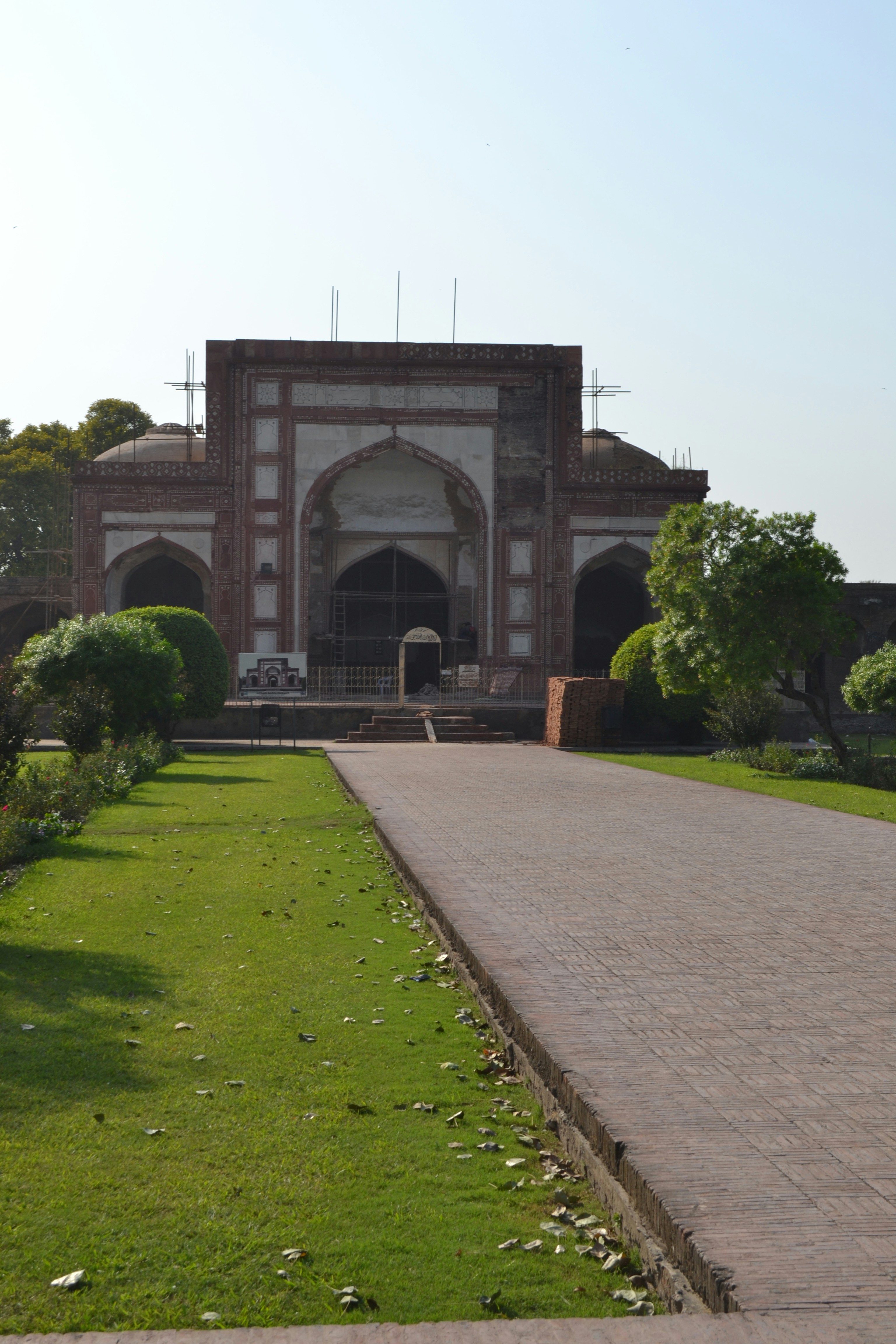 Photo by wafiqraza