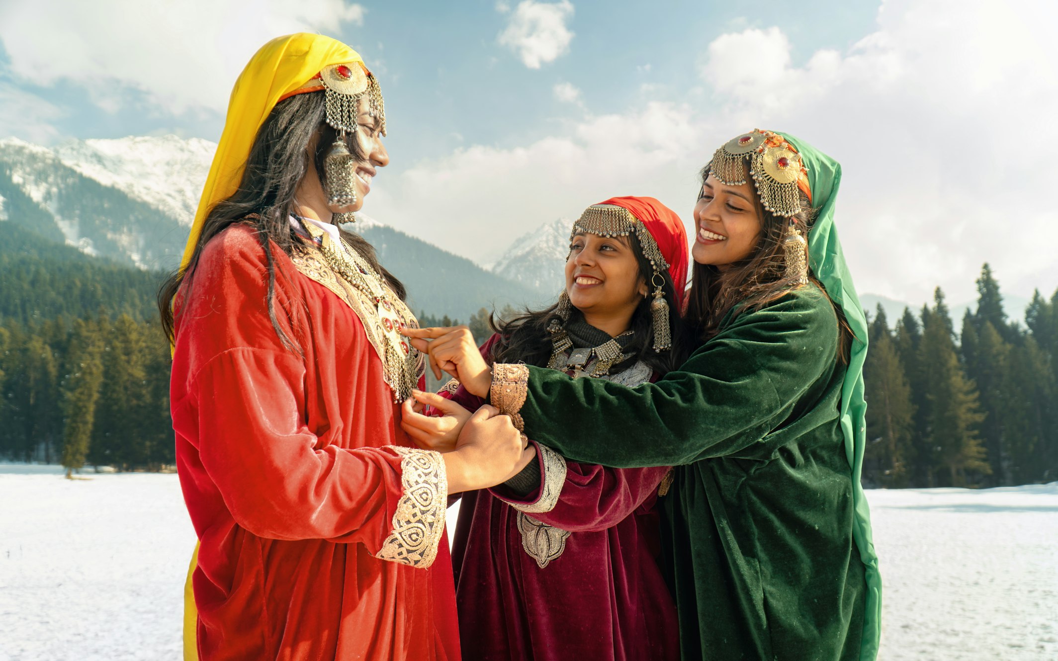 Solo travel Kashmir mountains