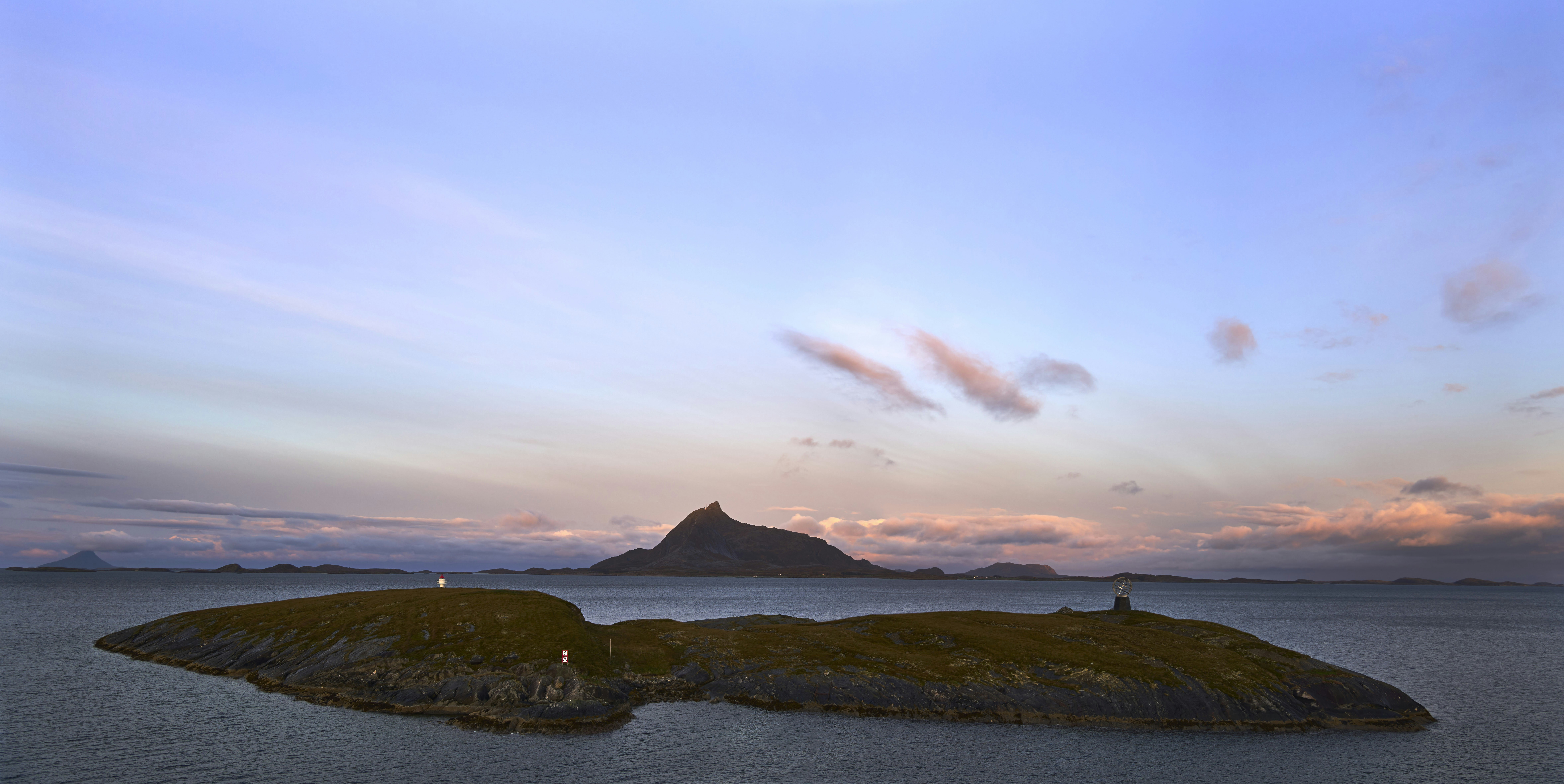 Photo by wolfgang_hasselmann