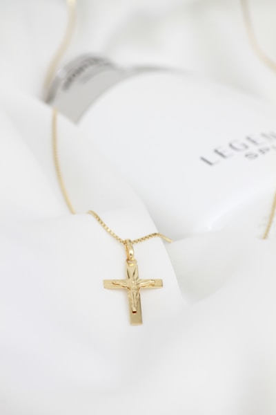 Cross Necklace - Gold