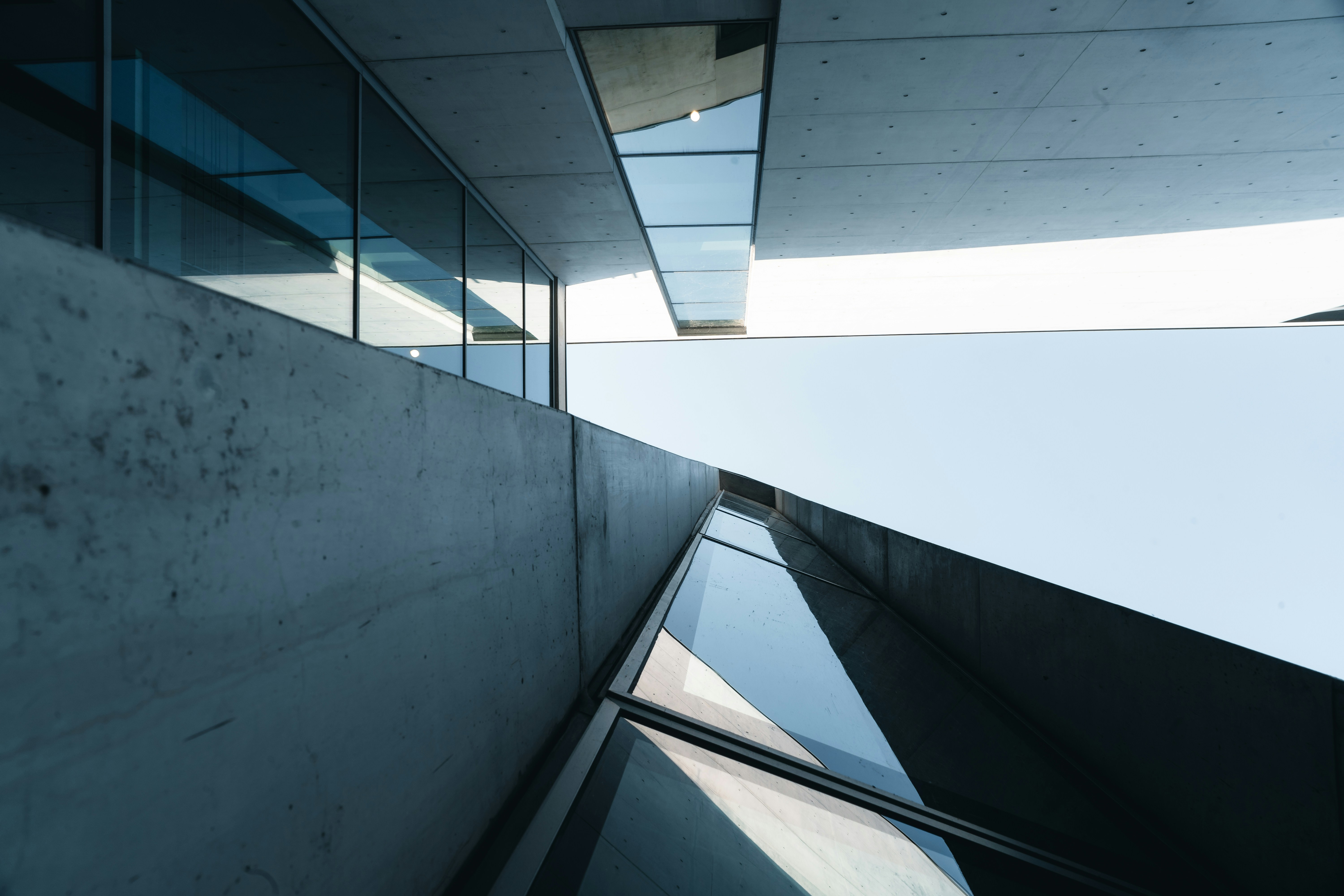 Photo by dermanuskript