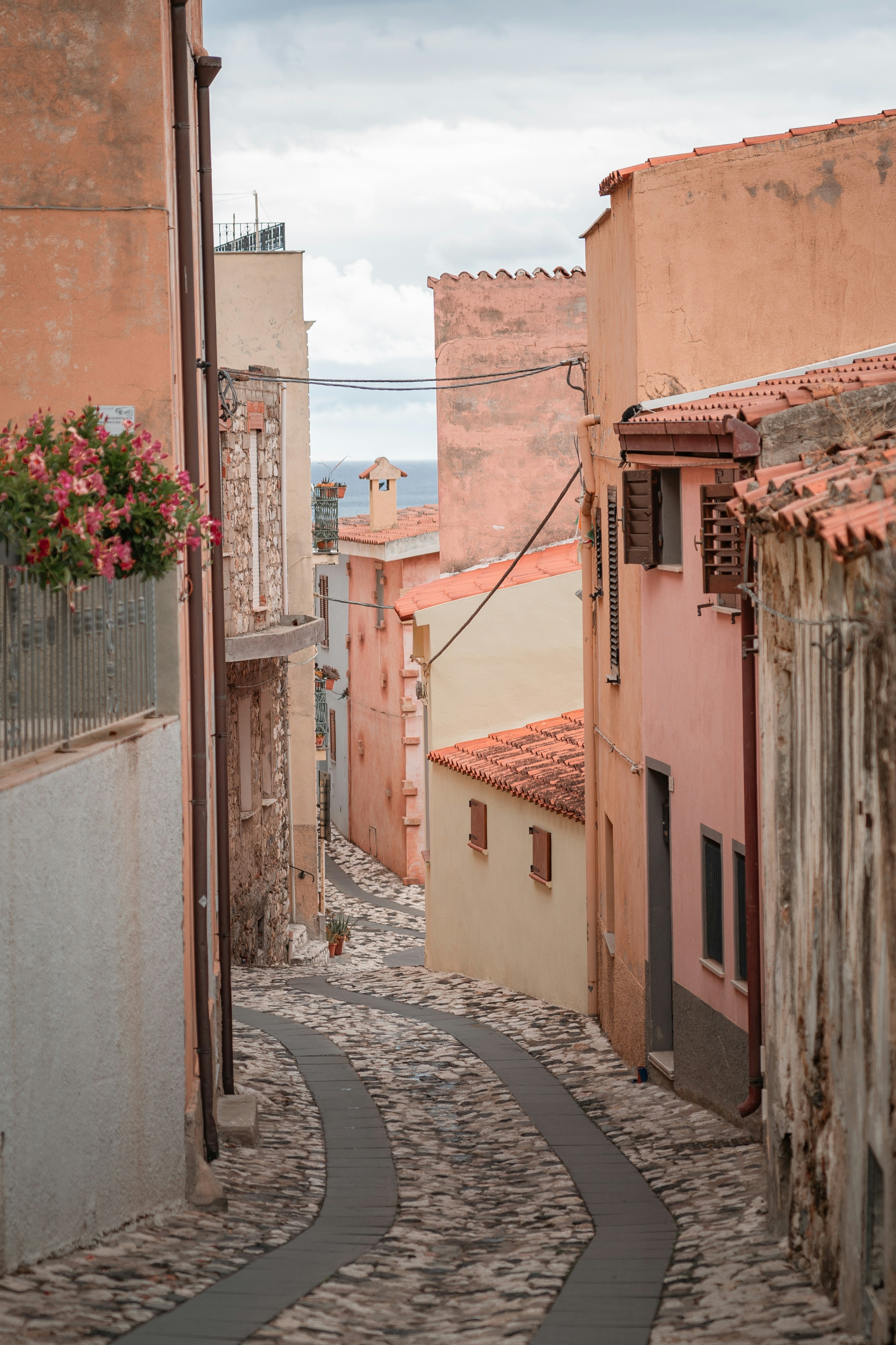 Photo by dermanuskript