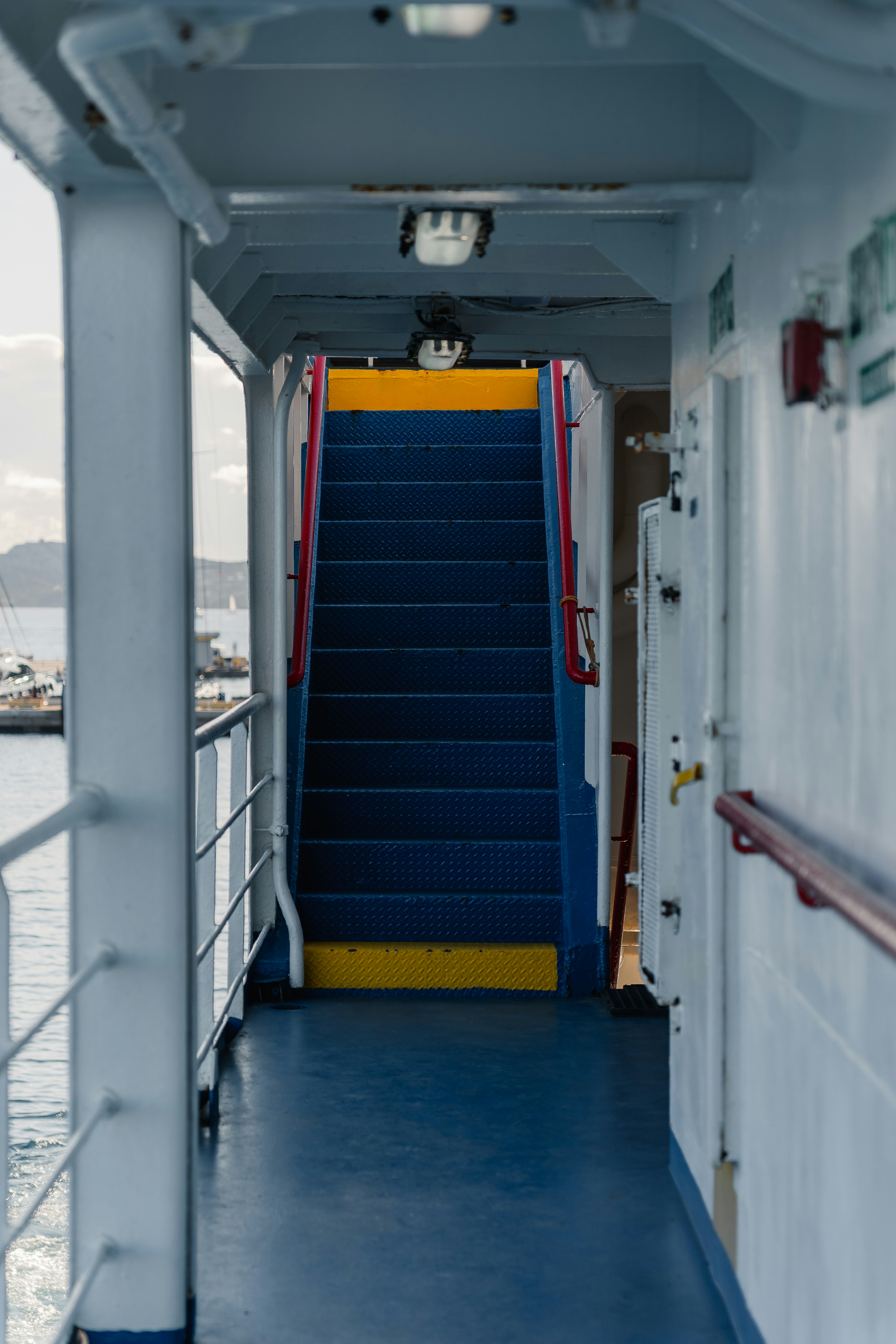 Photo by dermanuskript