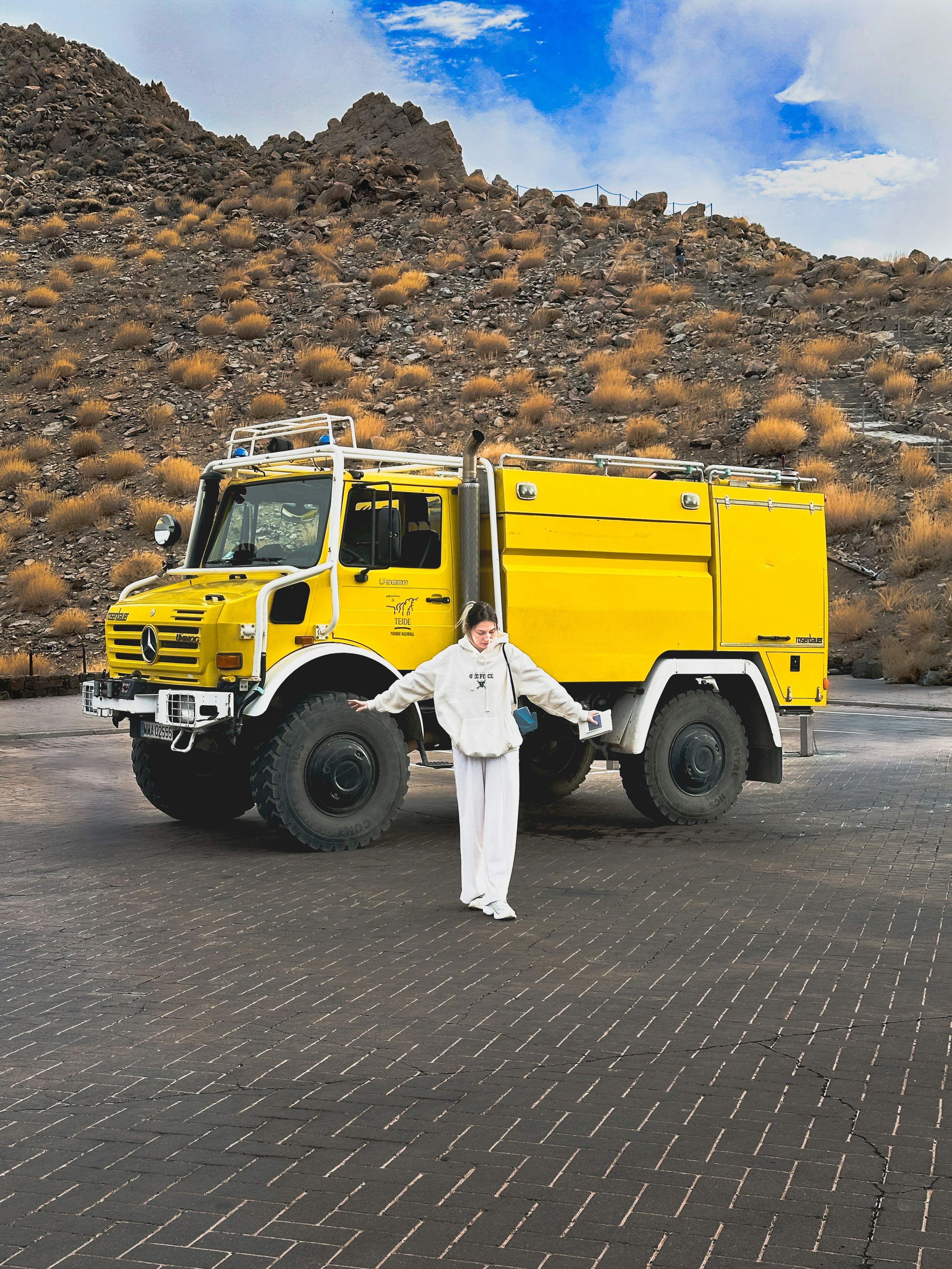 hazmat truck wallpaper, wallpaper, Hazmat Response Trucks: A Comprehensive Overview 5