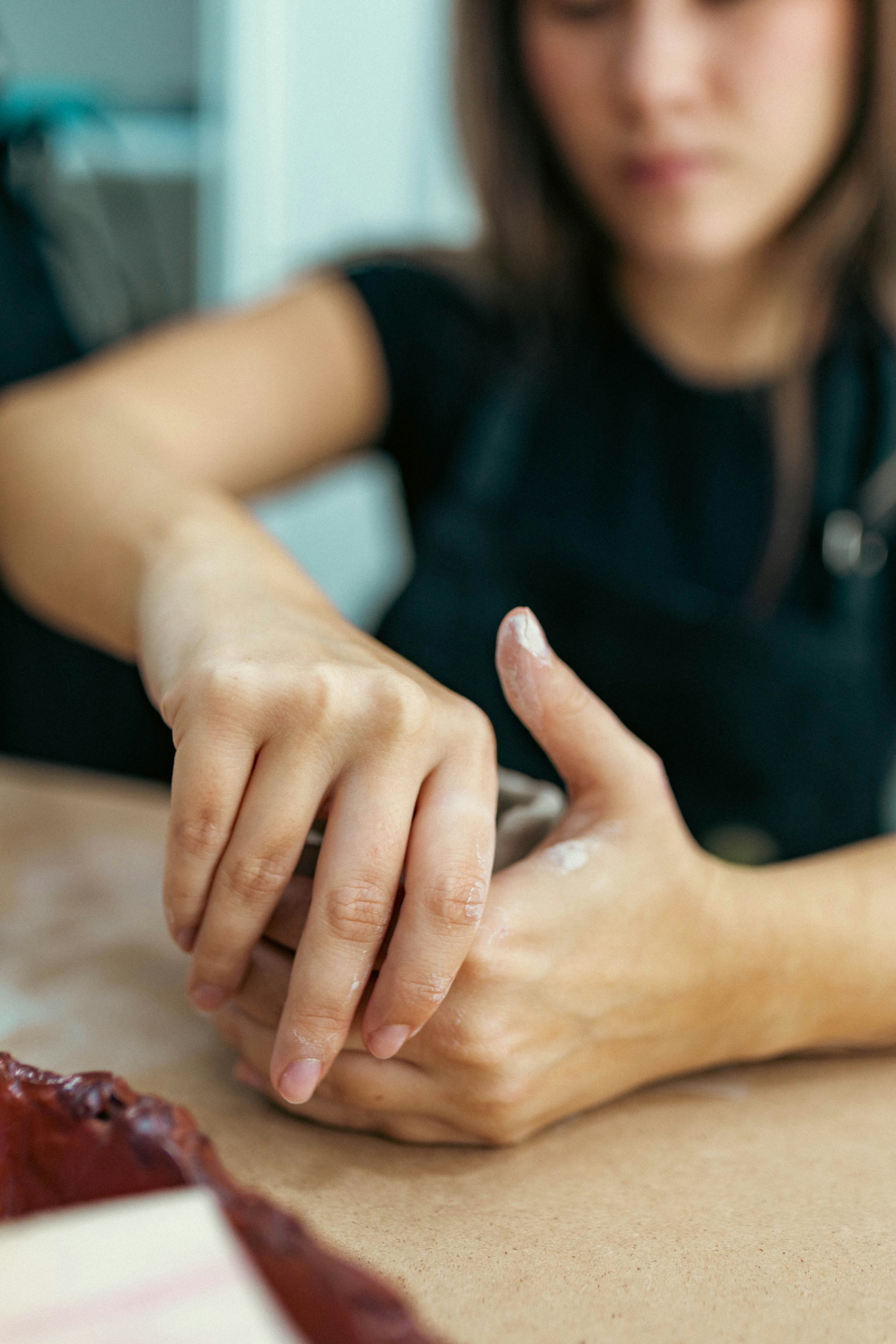 gray computer monitor