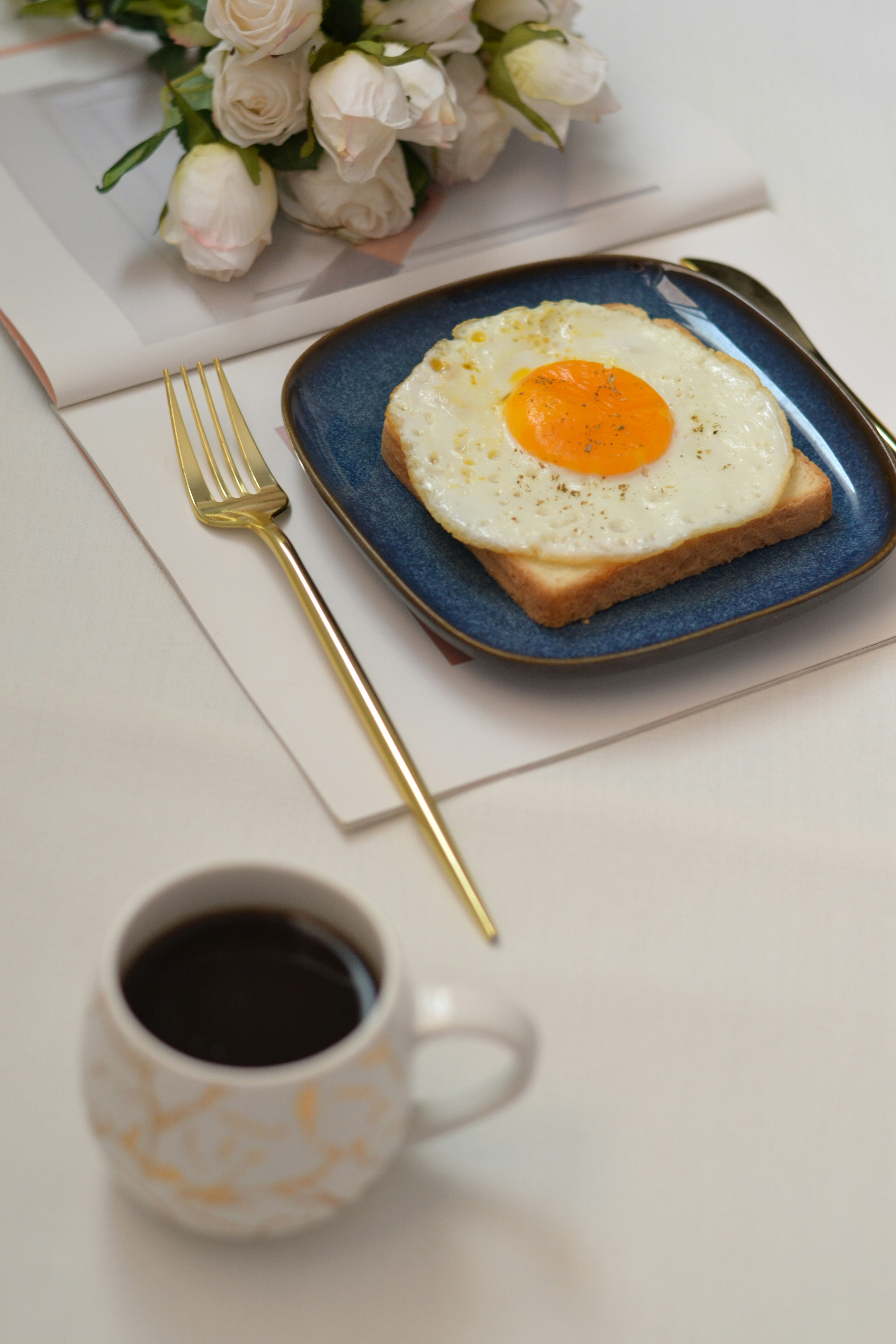 Smaller plate with a balanced breakfast portion