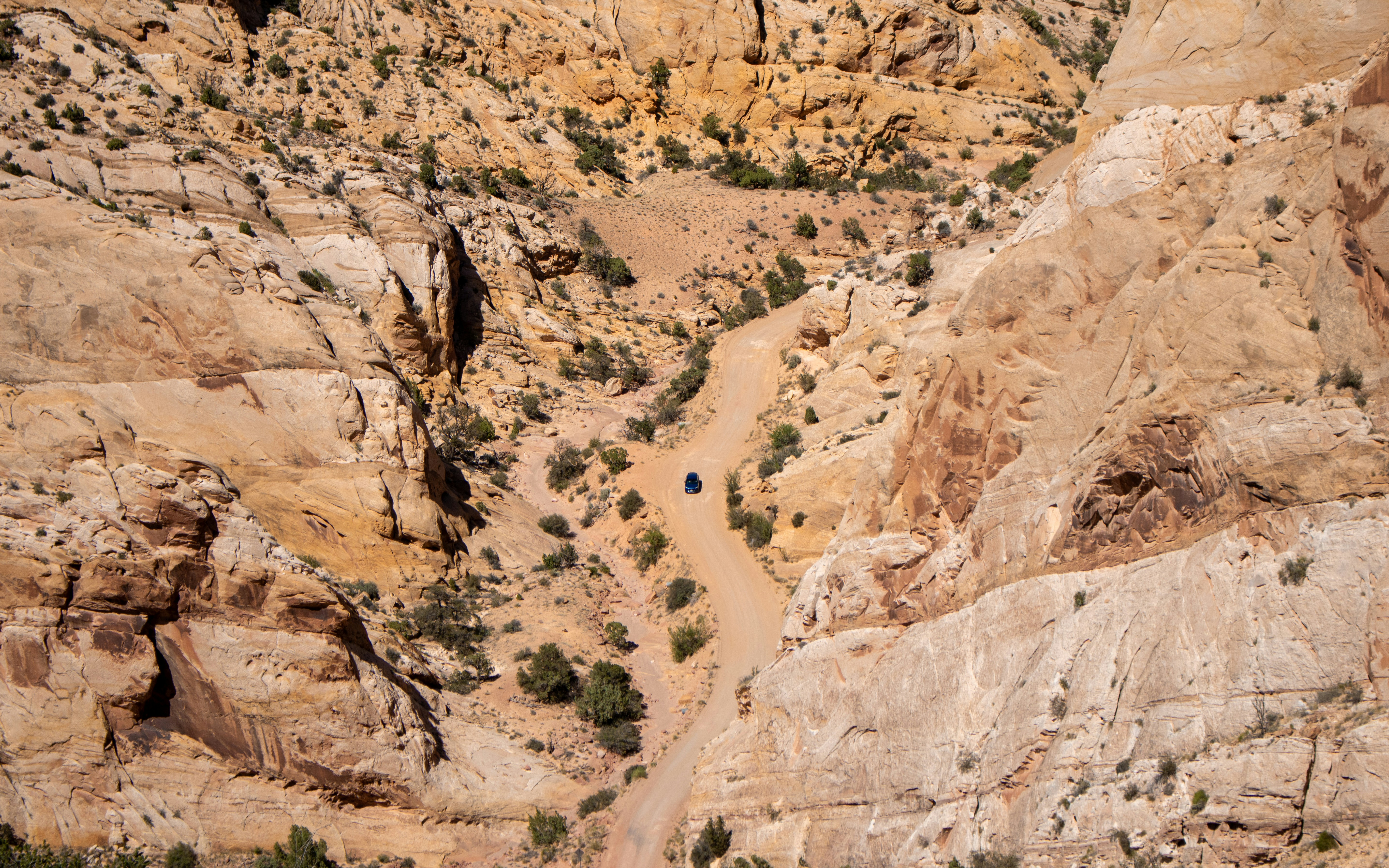 adventure offroad wallpaper, wallpaper, Overlanding Tools: Essential Gear for Remote Travel 4