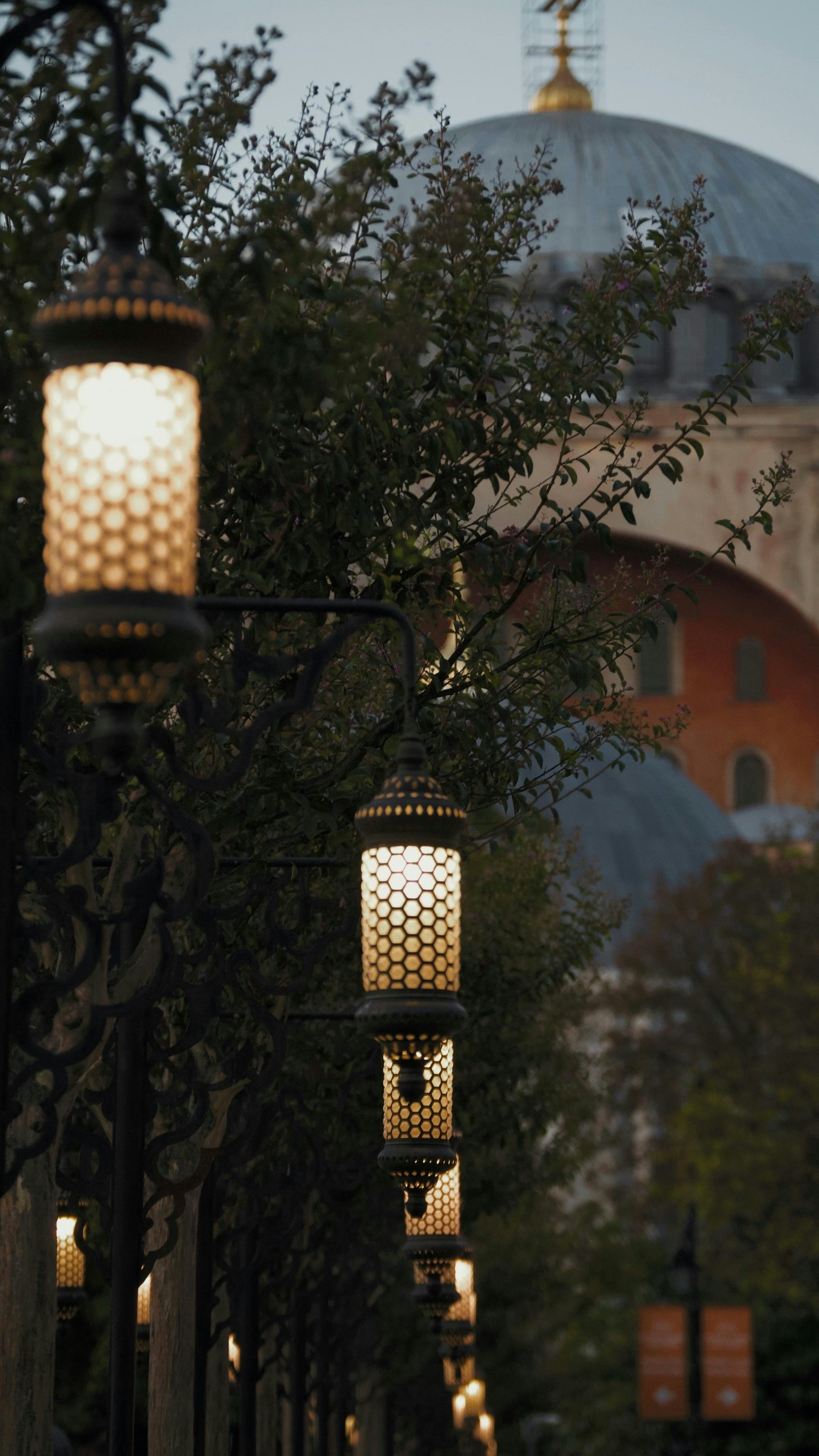 Photo by muhtelifane