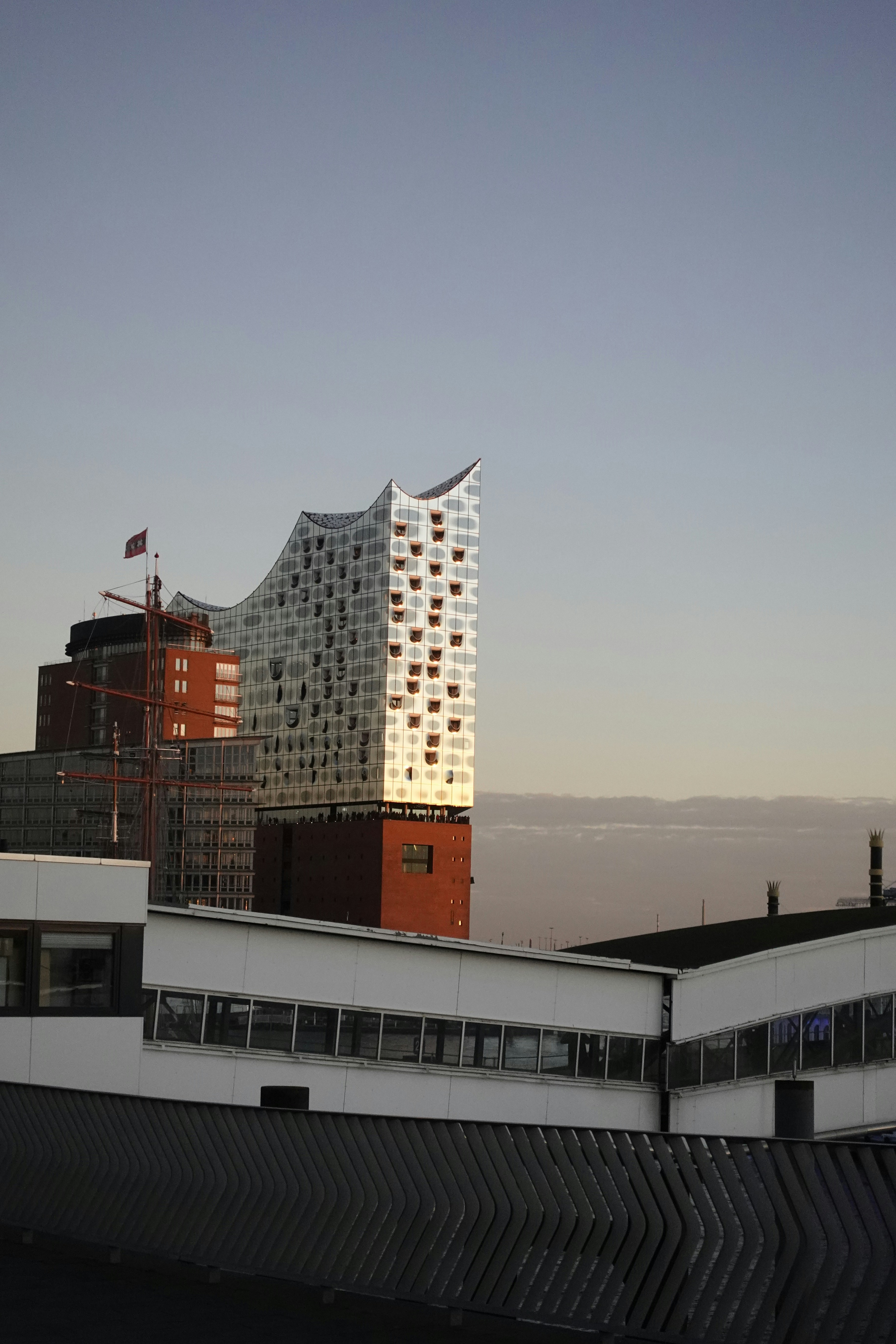A view of a building with a lot of windows
