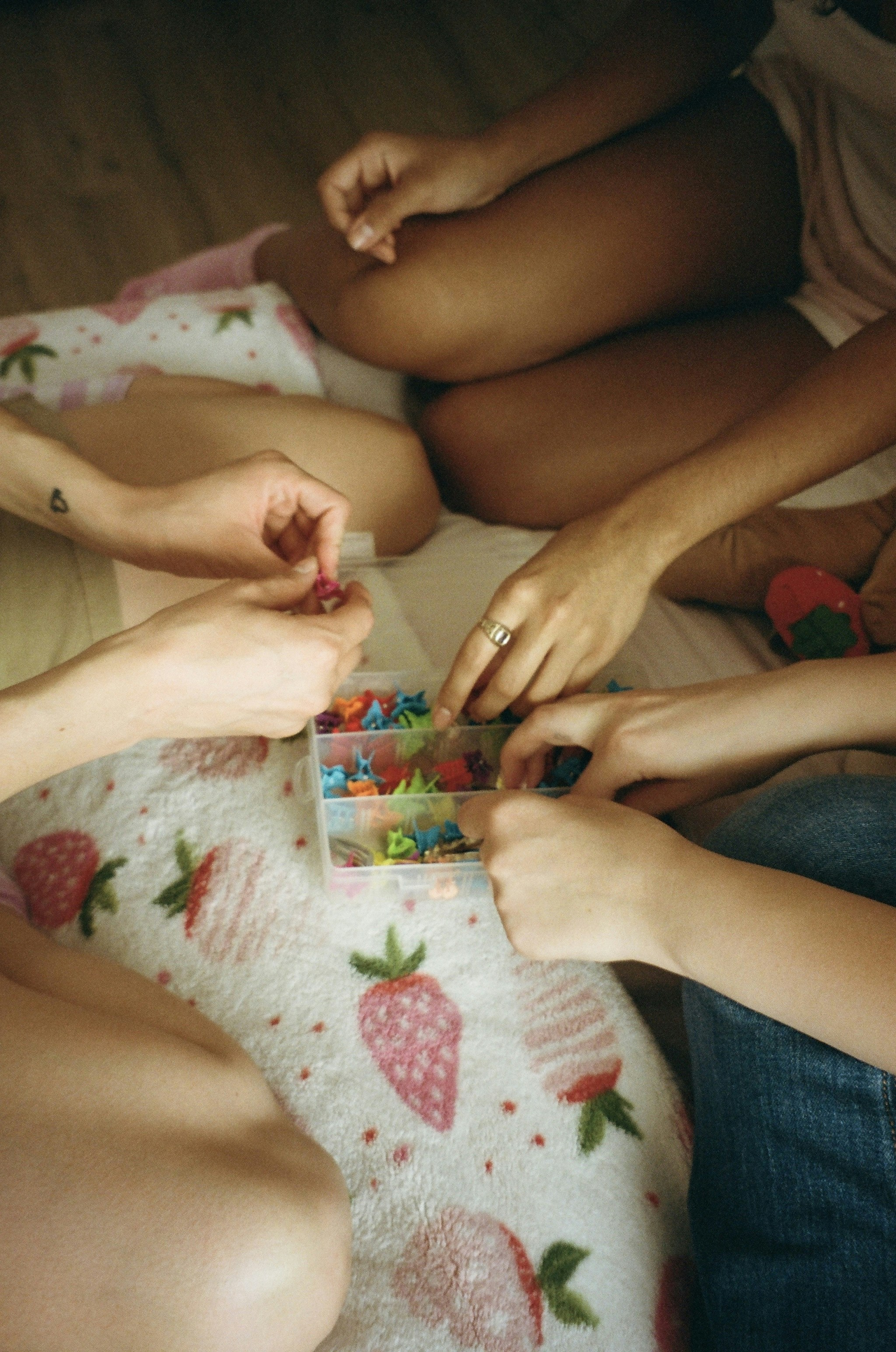 Play Therapy & Pop-Ups: Using Curated Pop‑Up Venues for Pediatric Behavioral Outreach (2026)