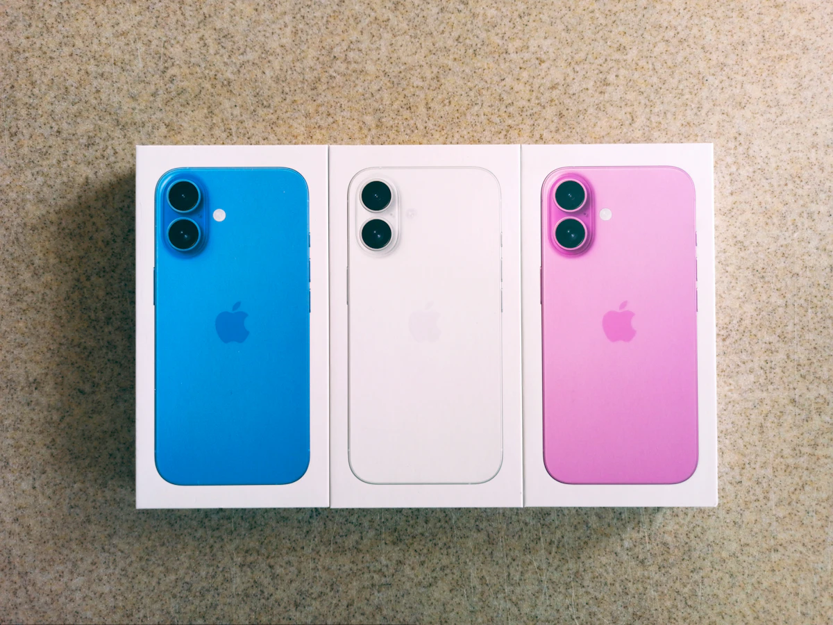 Caixas originais de produtos Apple lacradas