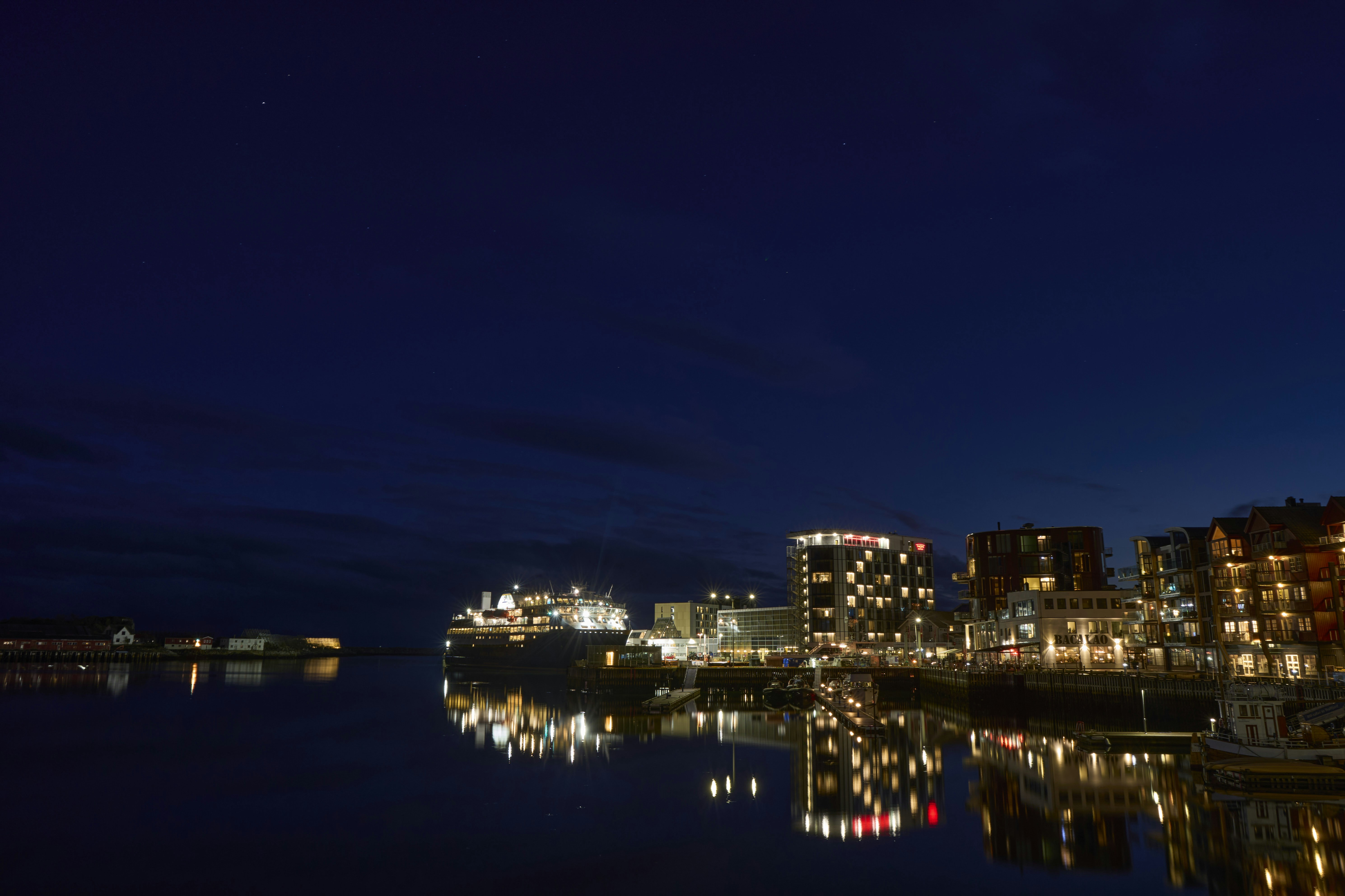 Photo by wolfgang_hasselmann