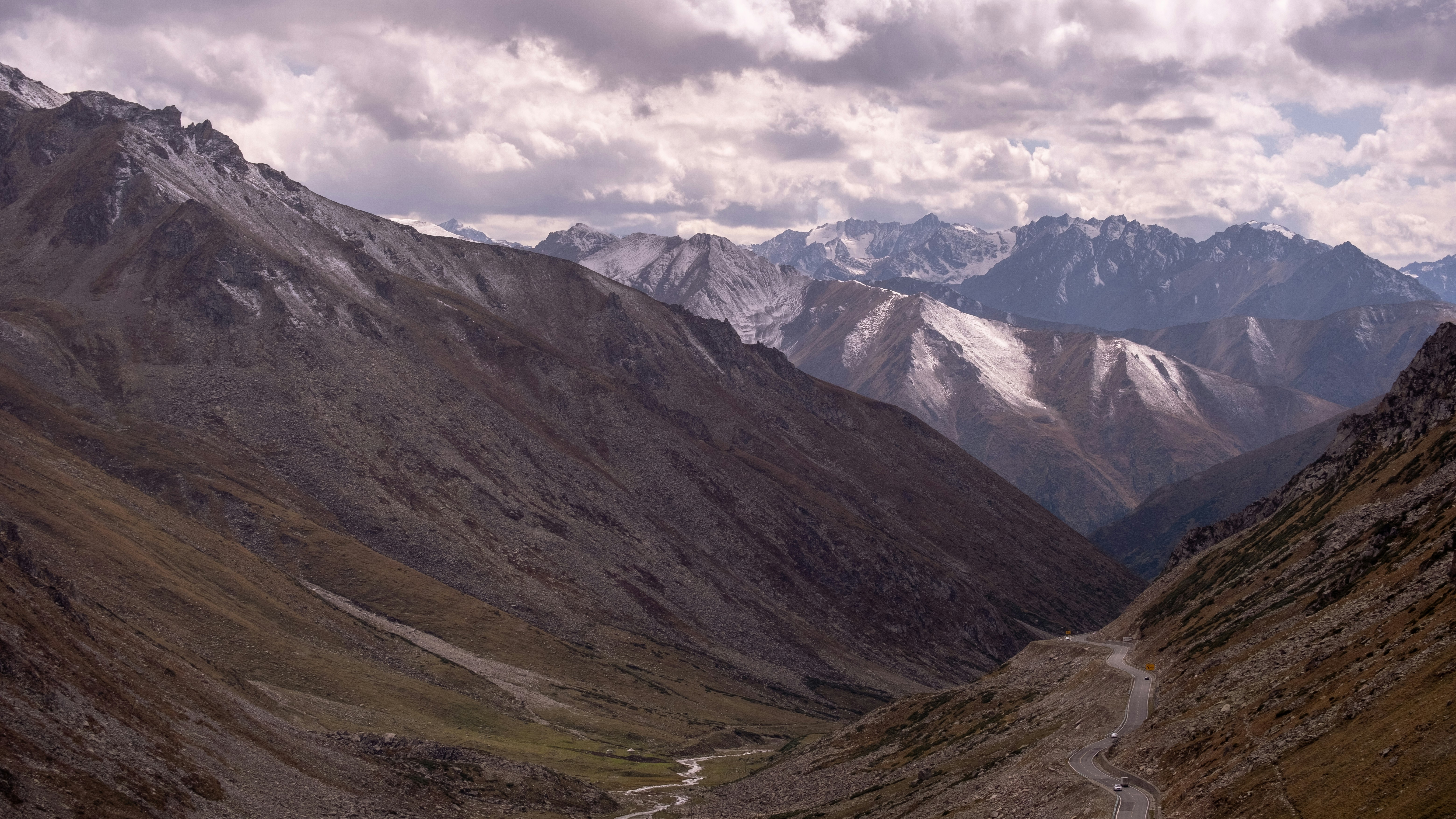 xinjiang landscape, wallpaper, Sejarah Xinjiang: Konflik, Budaya, dan Perubahan 2