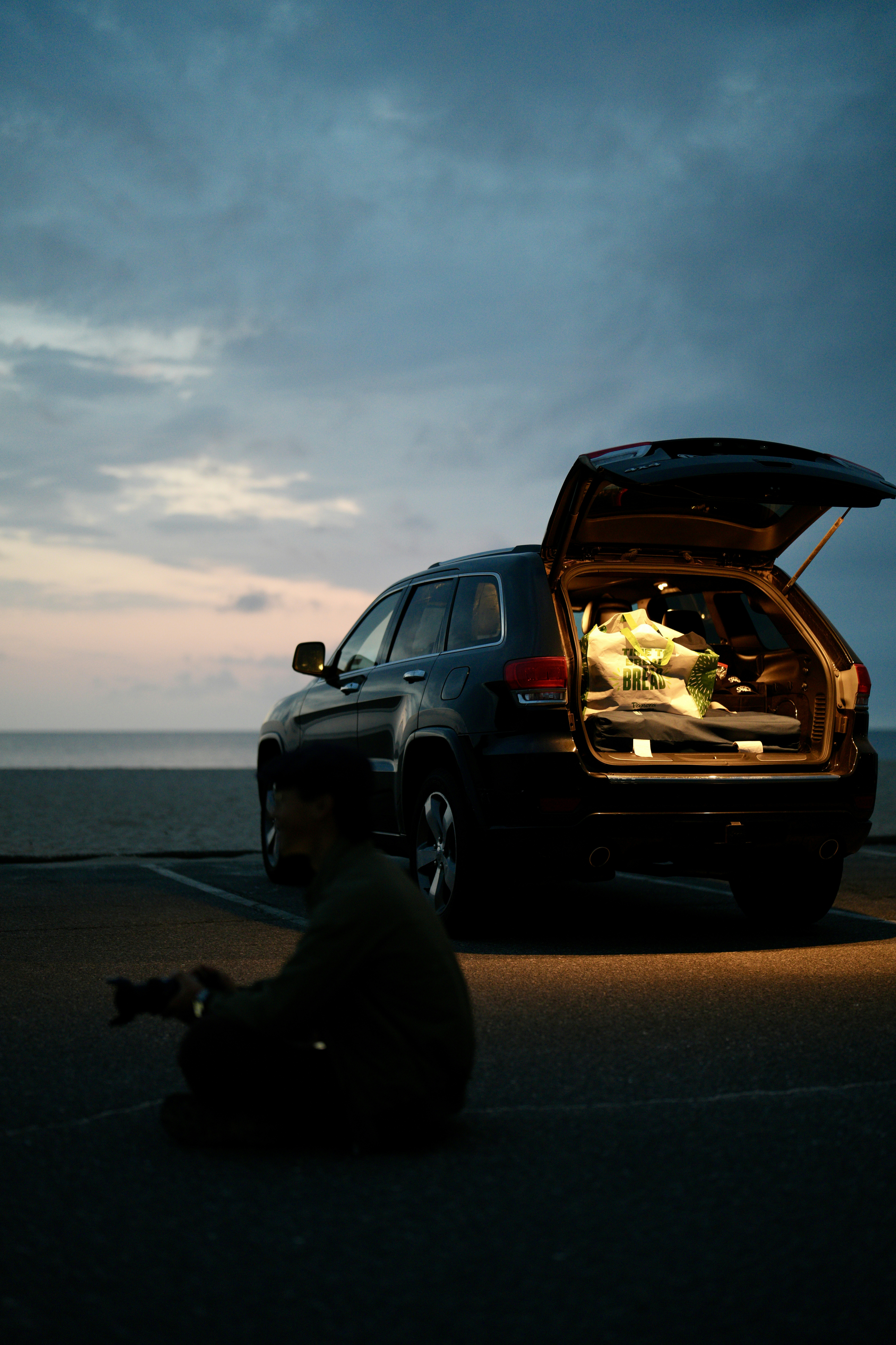 luxury suv interior cargo, wallpaper, Ford Luxury Car Cargo Space: Maximize Your Hauling Capacity 6