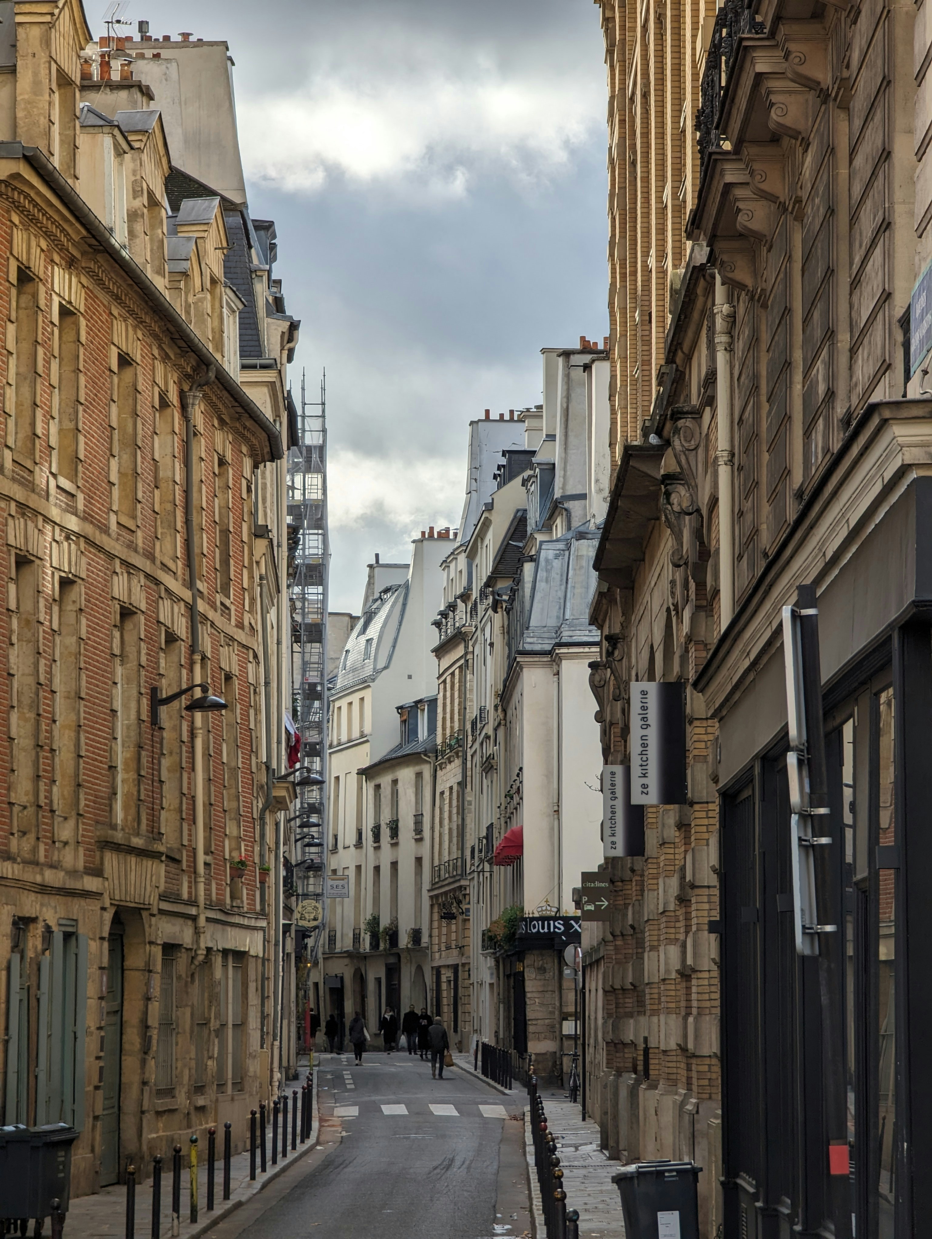 Containers in Hyde Park, UT