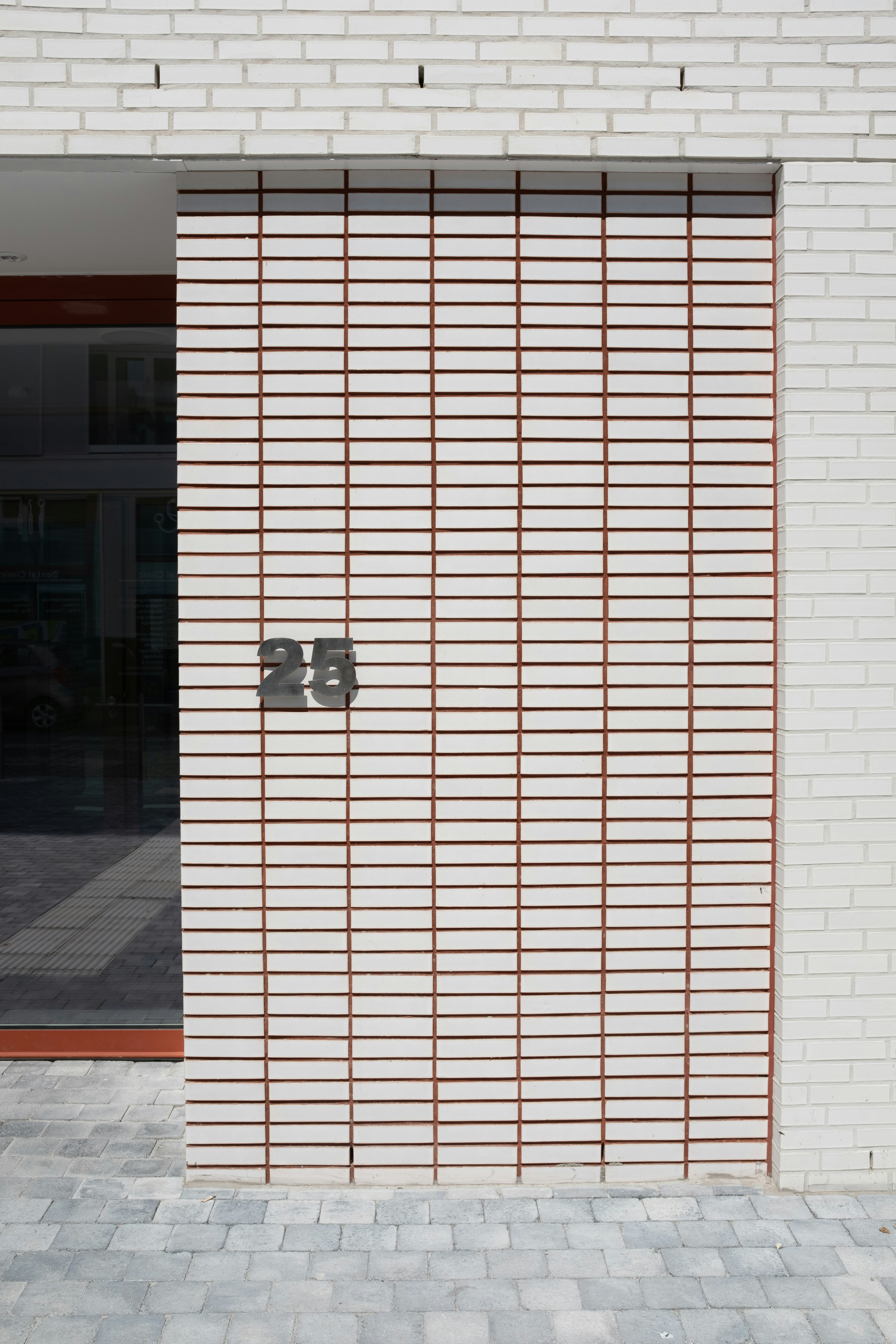 Photo by bernardhermant