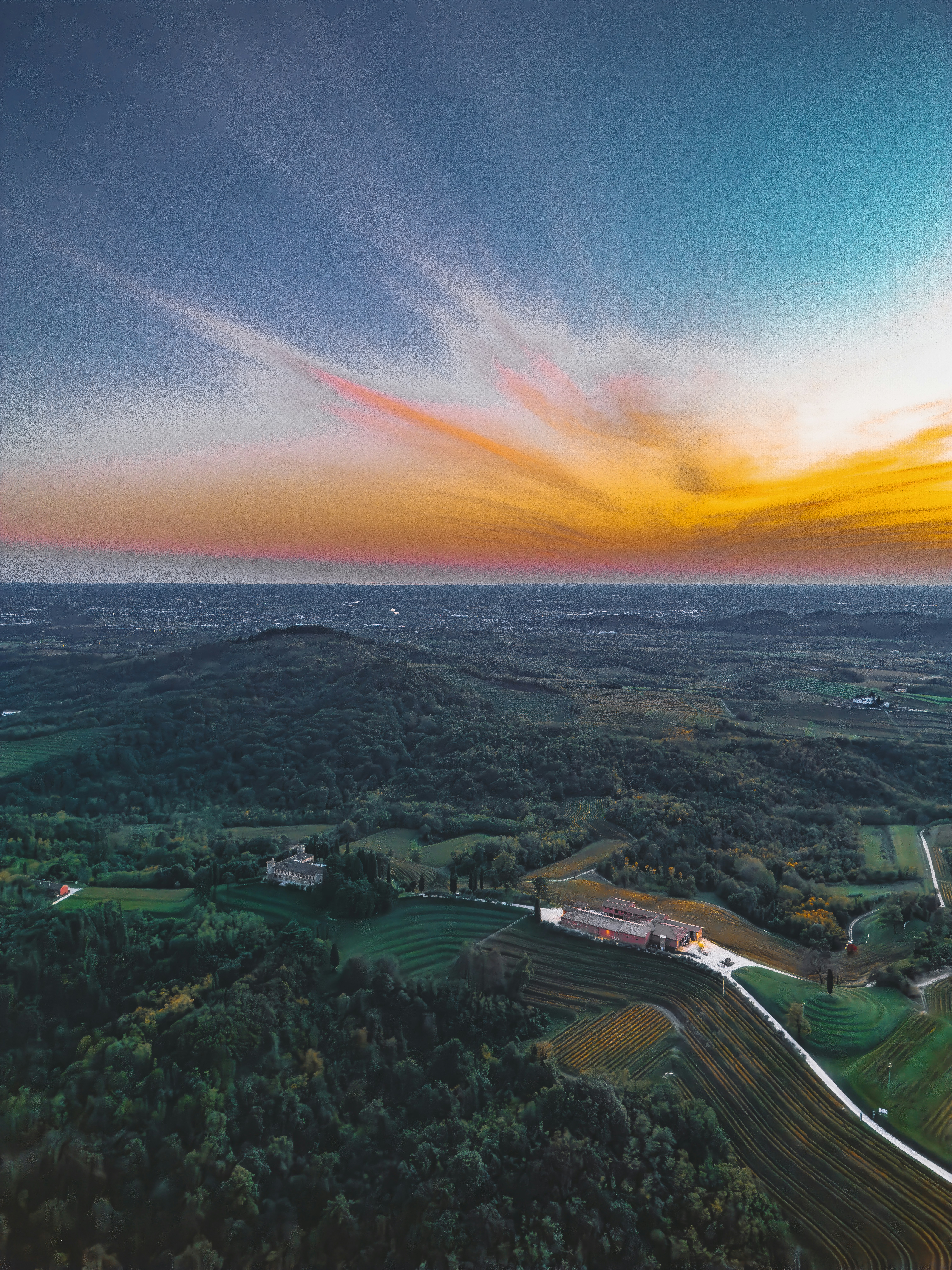 Photo by merlin_visual