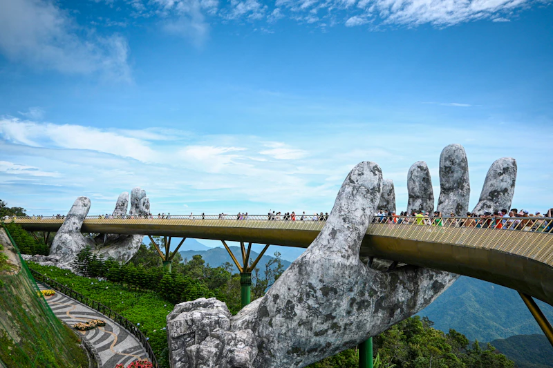 Da Nang & Ba Na Hills Golden Bridge Season