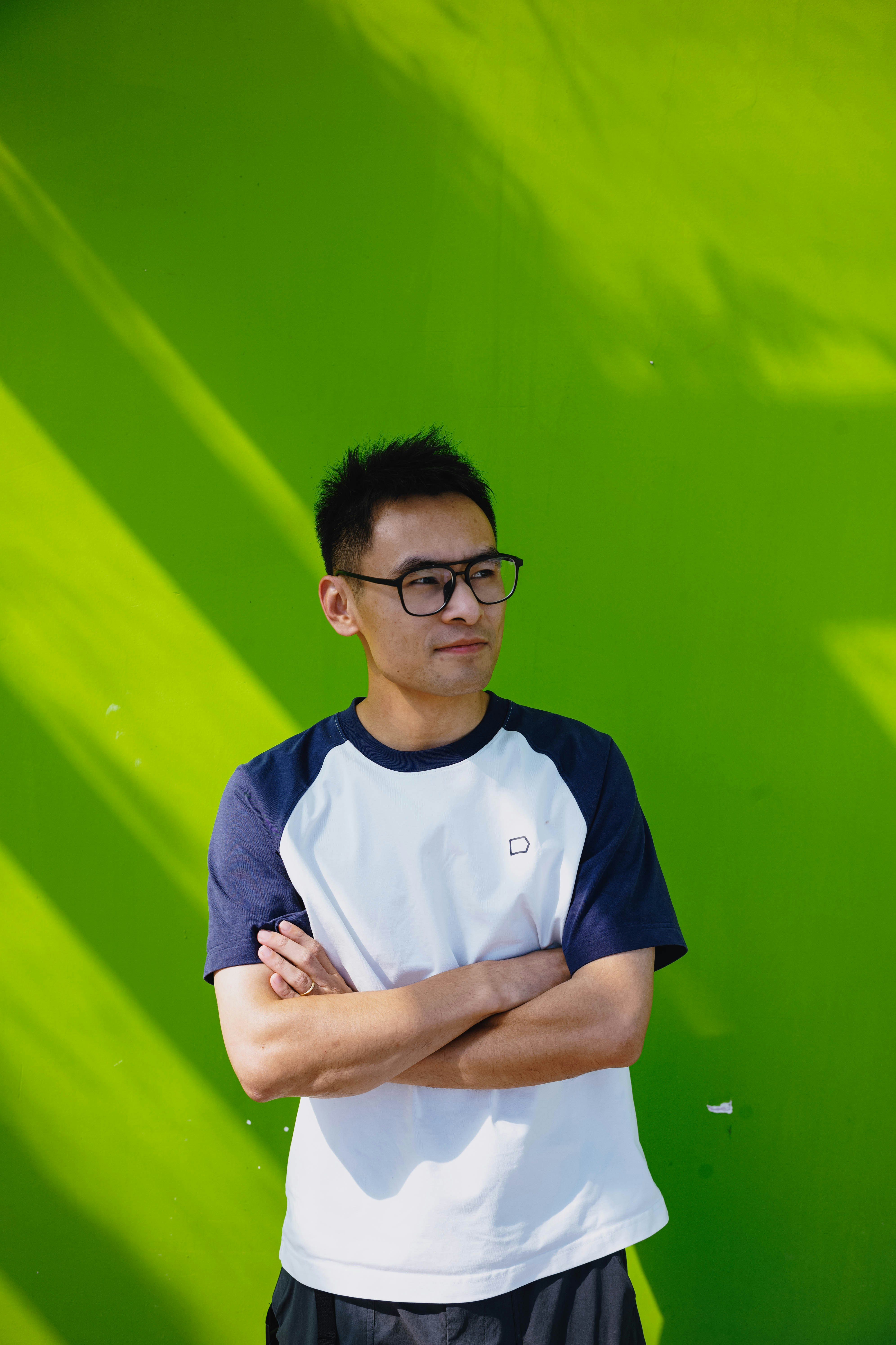 photo-1729558446316-67ed74b26d0b?ixid=M3wxMjA3fDB8MXxzZWFyY2h8MTR8fHNpbmdhcG9yZSUyMG1hdGglMjB0dXRvciUyMG5qfGVufDB8fHx8MTc2MzAwNTU1OHww\u0026ixlib=rb-4.1.0