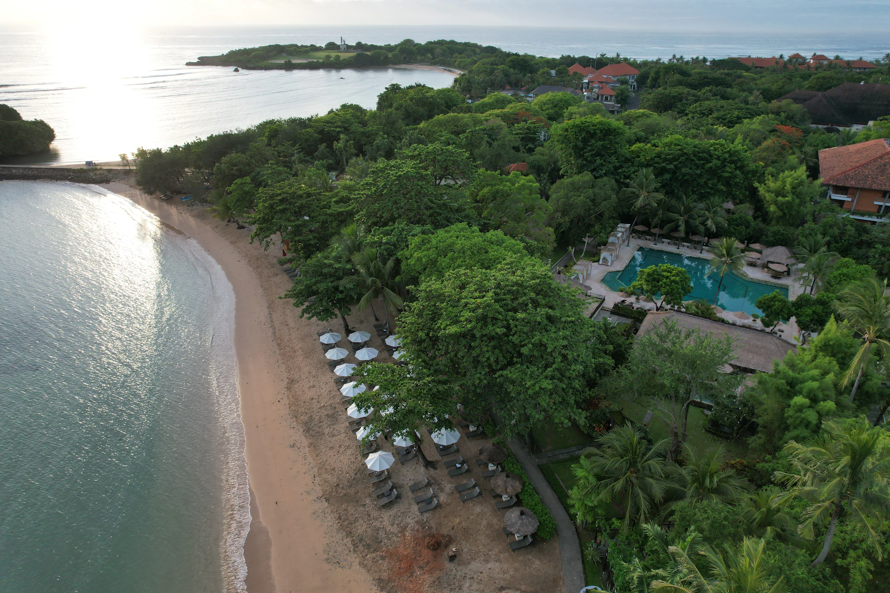 Resort de luxe au bord de la plage à Bali