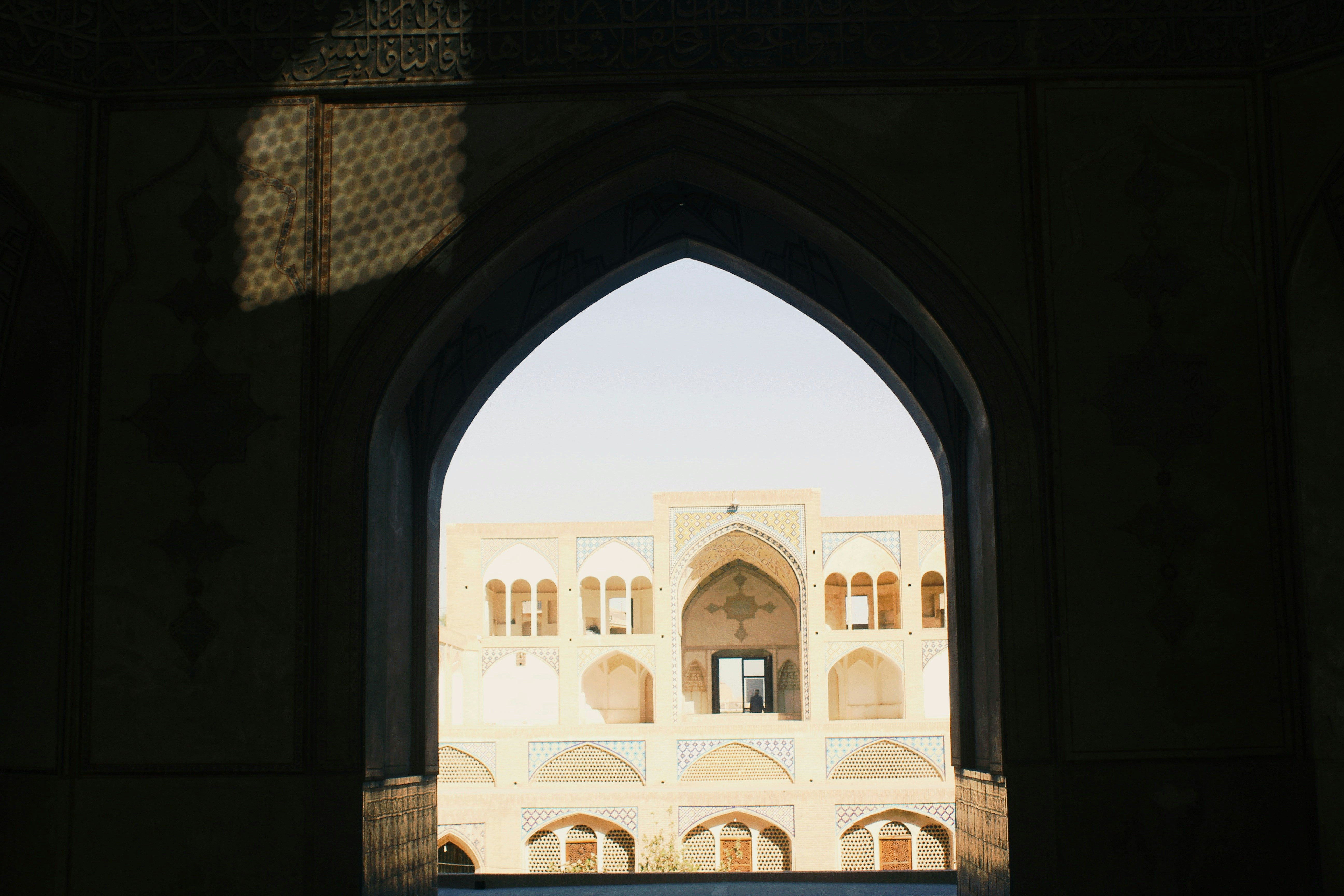 Photo by manavimoghadam