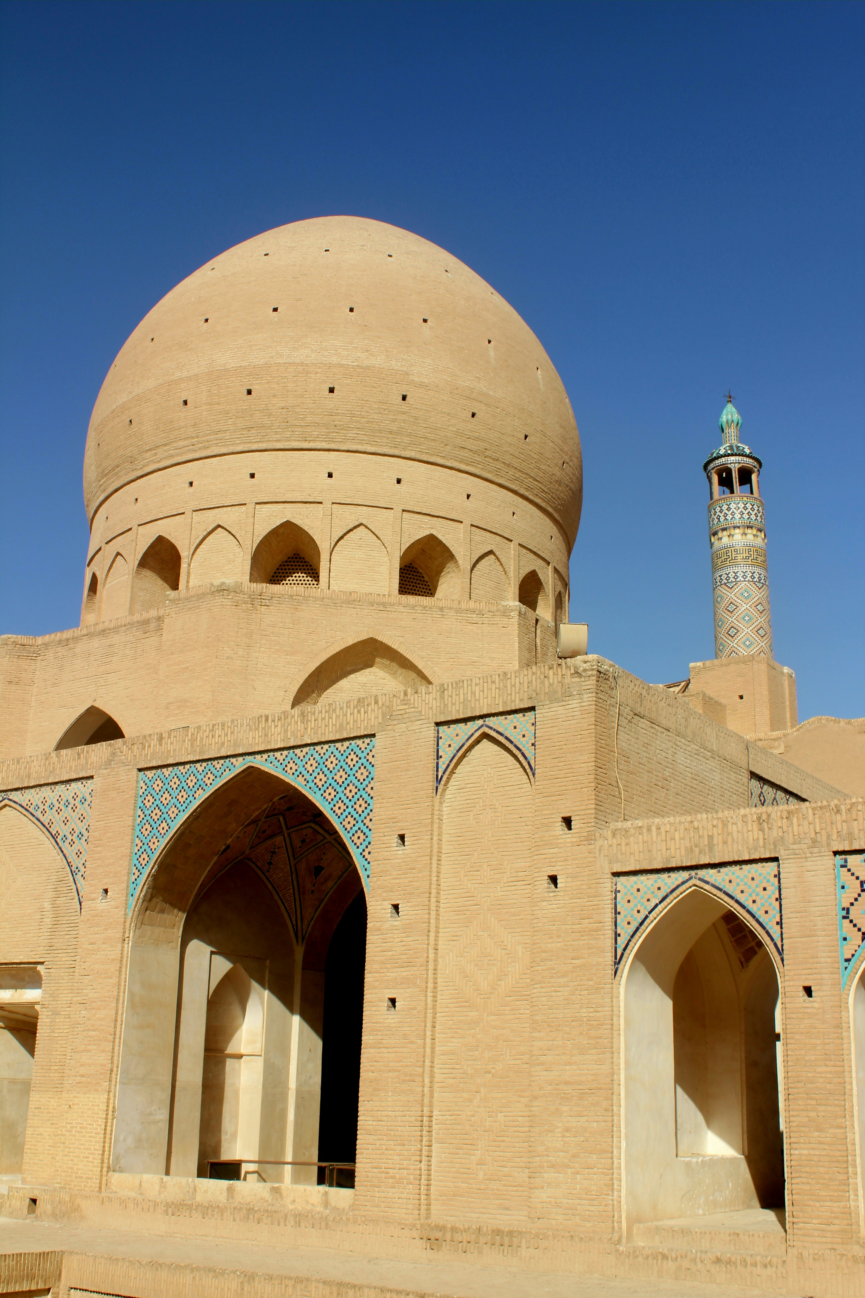 Photo by manavimoghadam