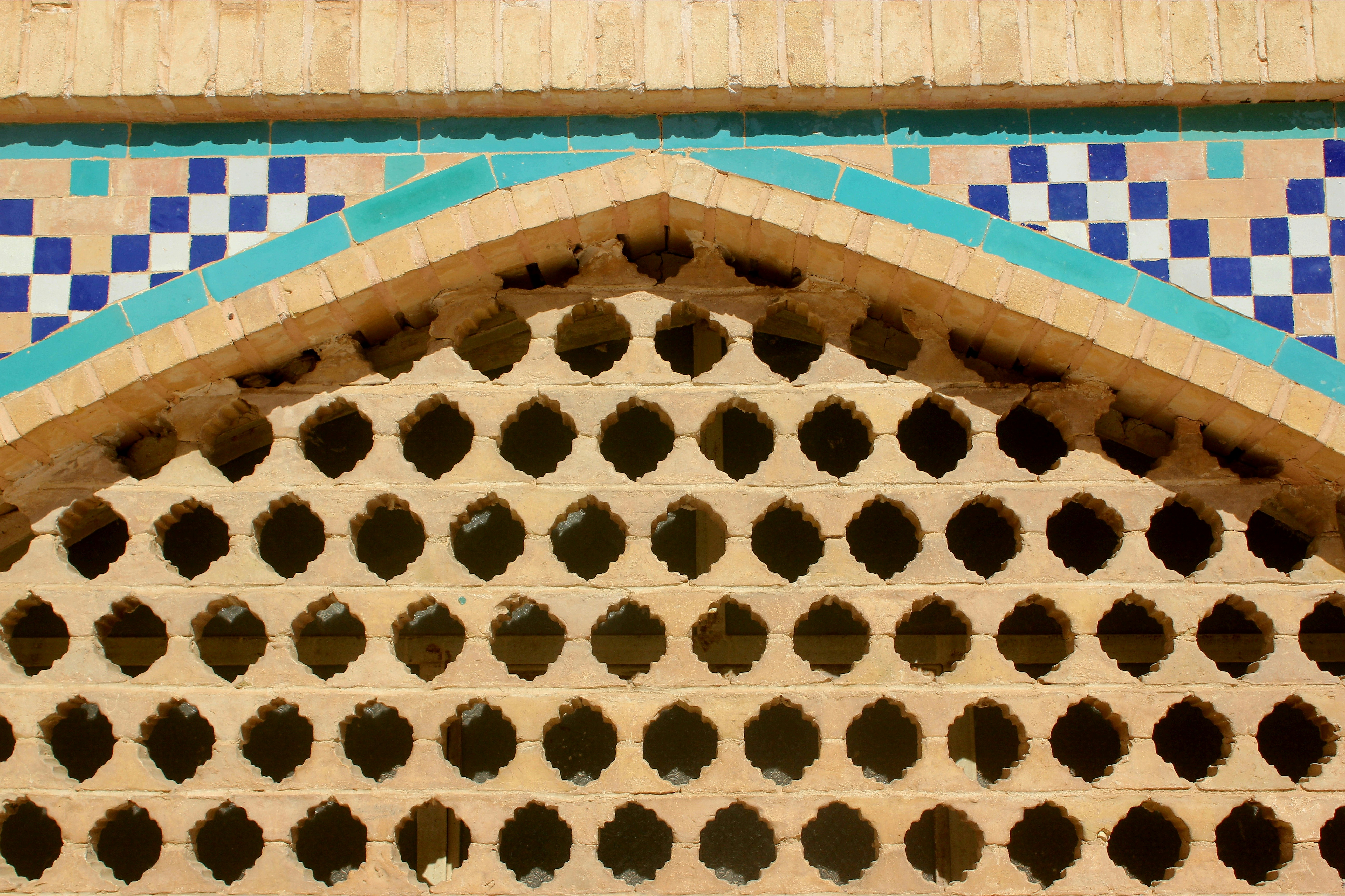 Photo by manavimoghadam