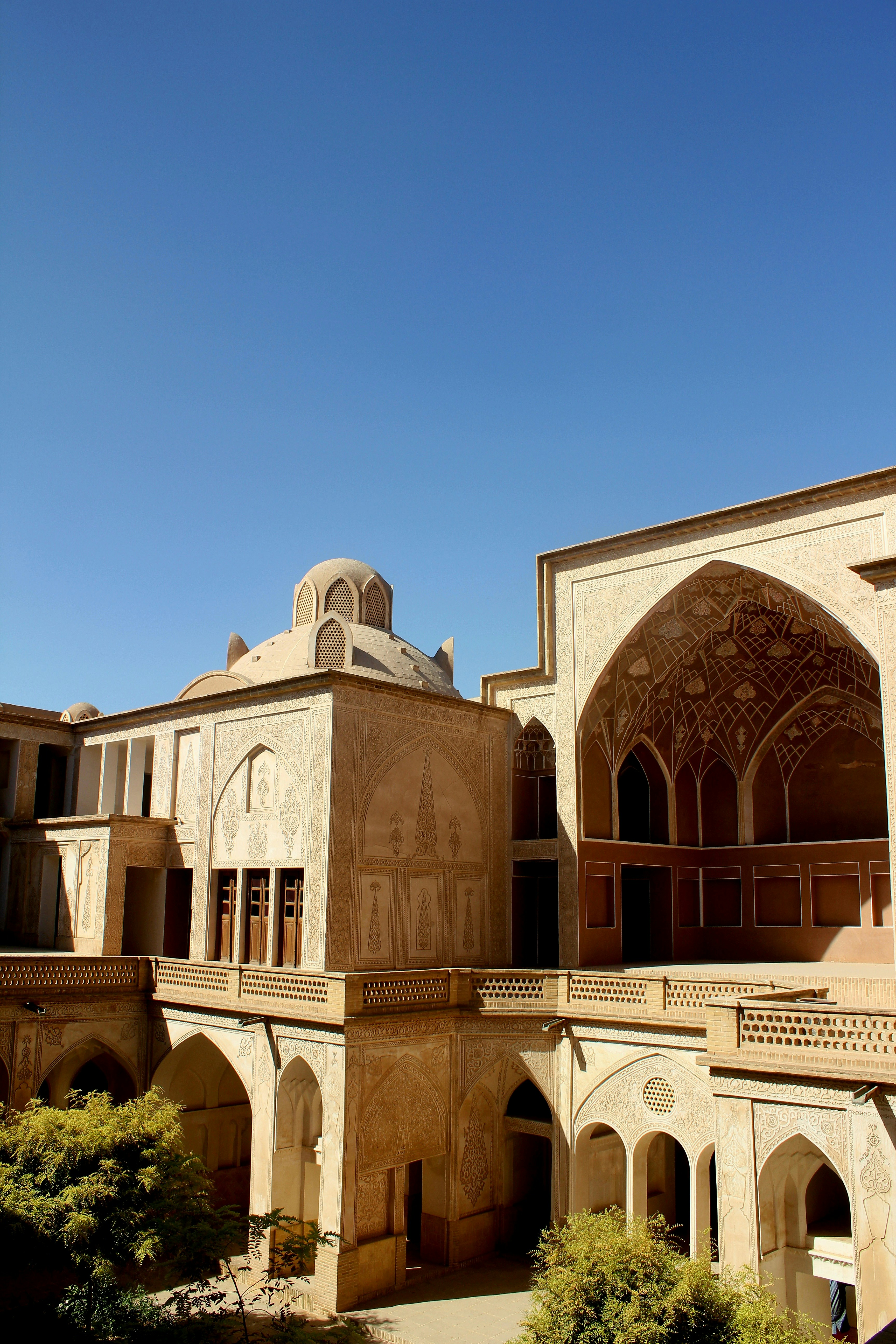 Photo by manavimoghadam