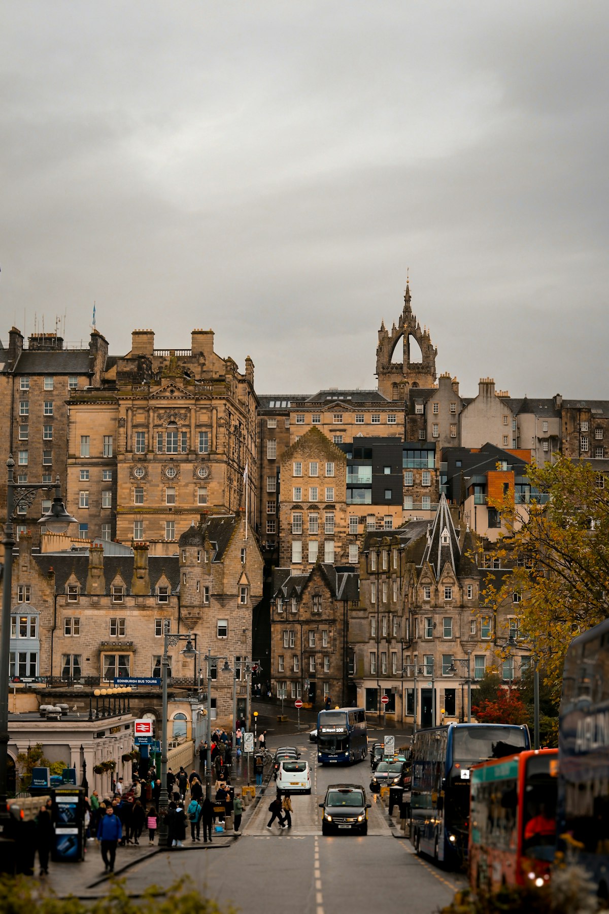 New Town Edinburgh — the grand Georgian streets of the old town road in autumn light