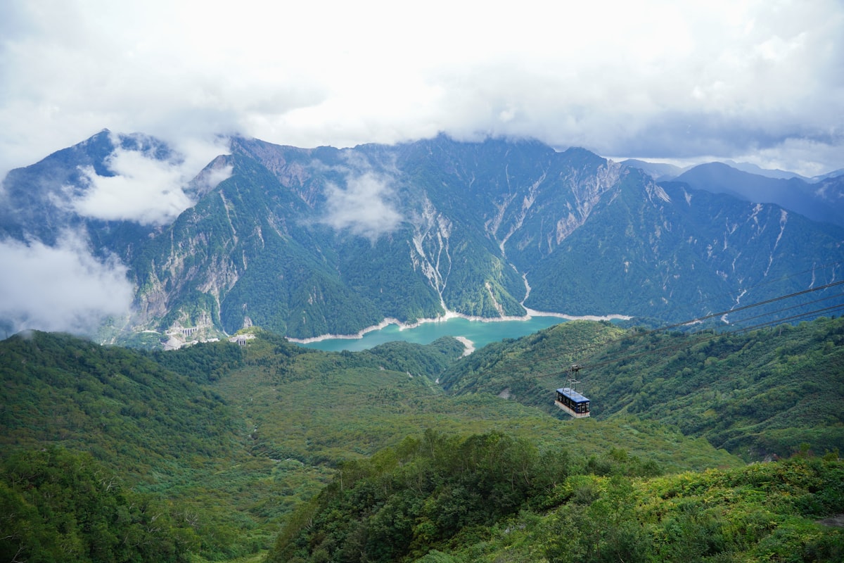 다테야마 알펜루트 설벽