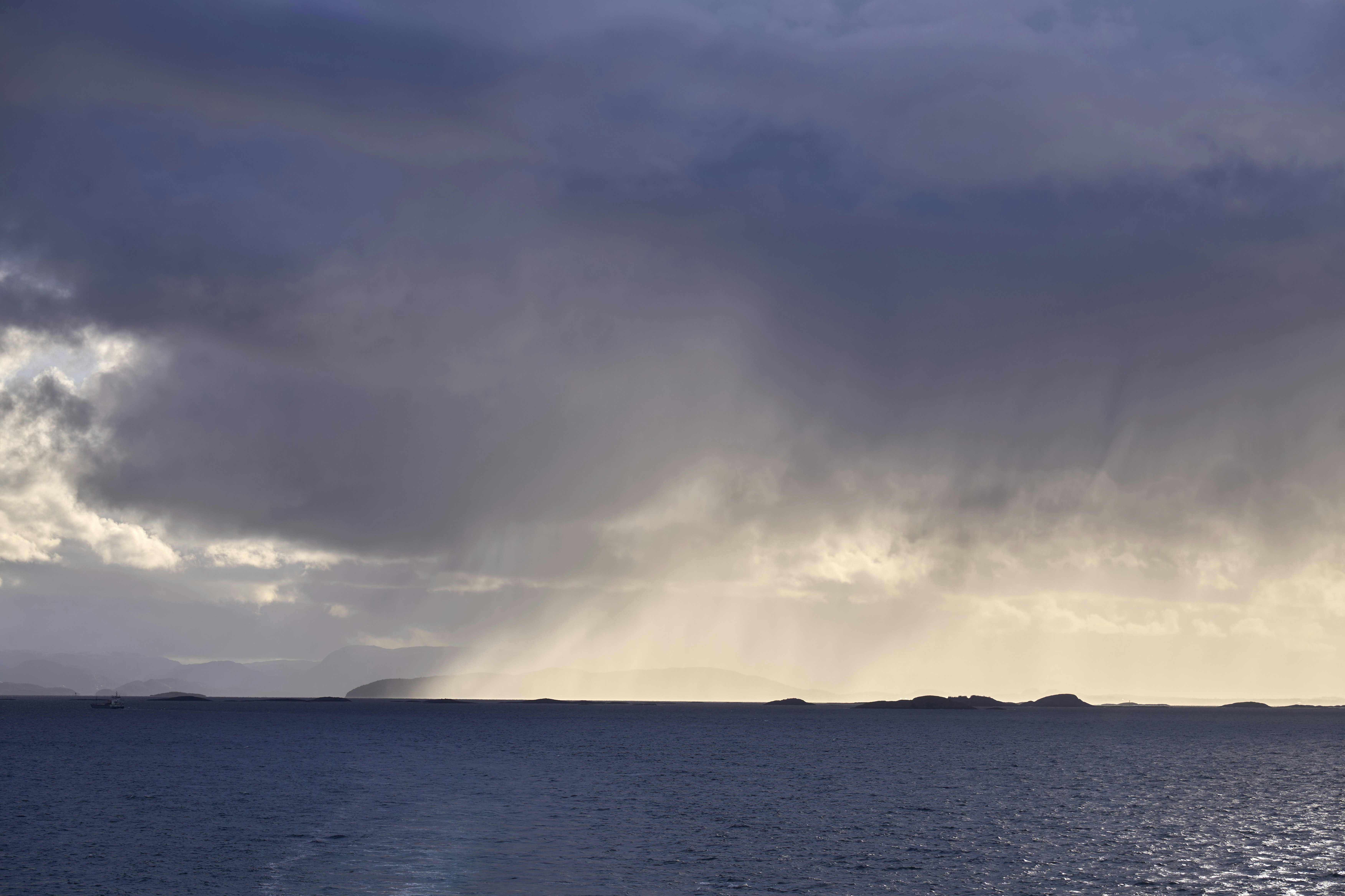 Photo by wolfgang_hasselmann