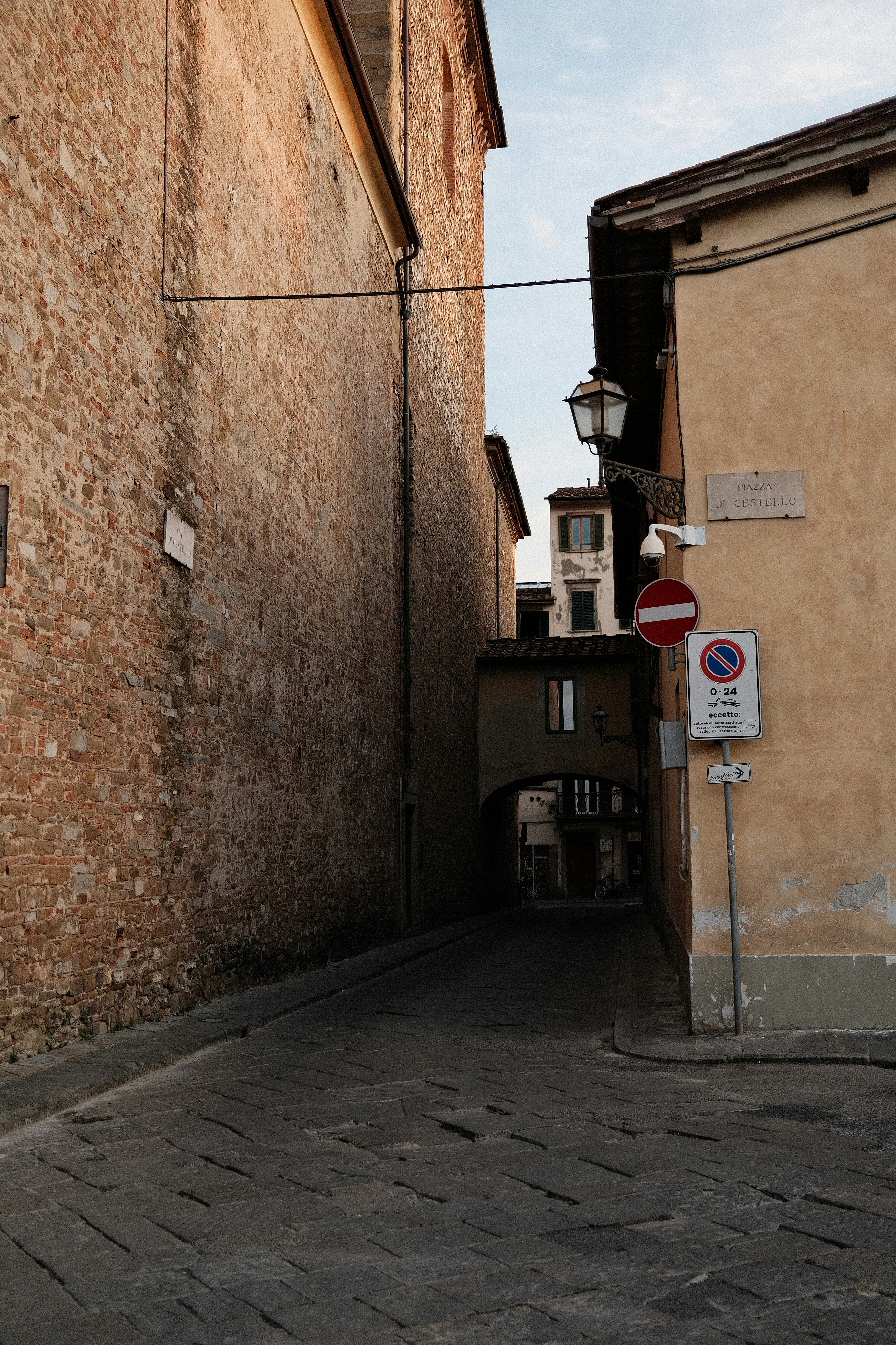 Photo by valentinlacoste