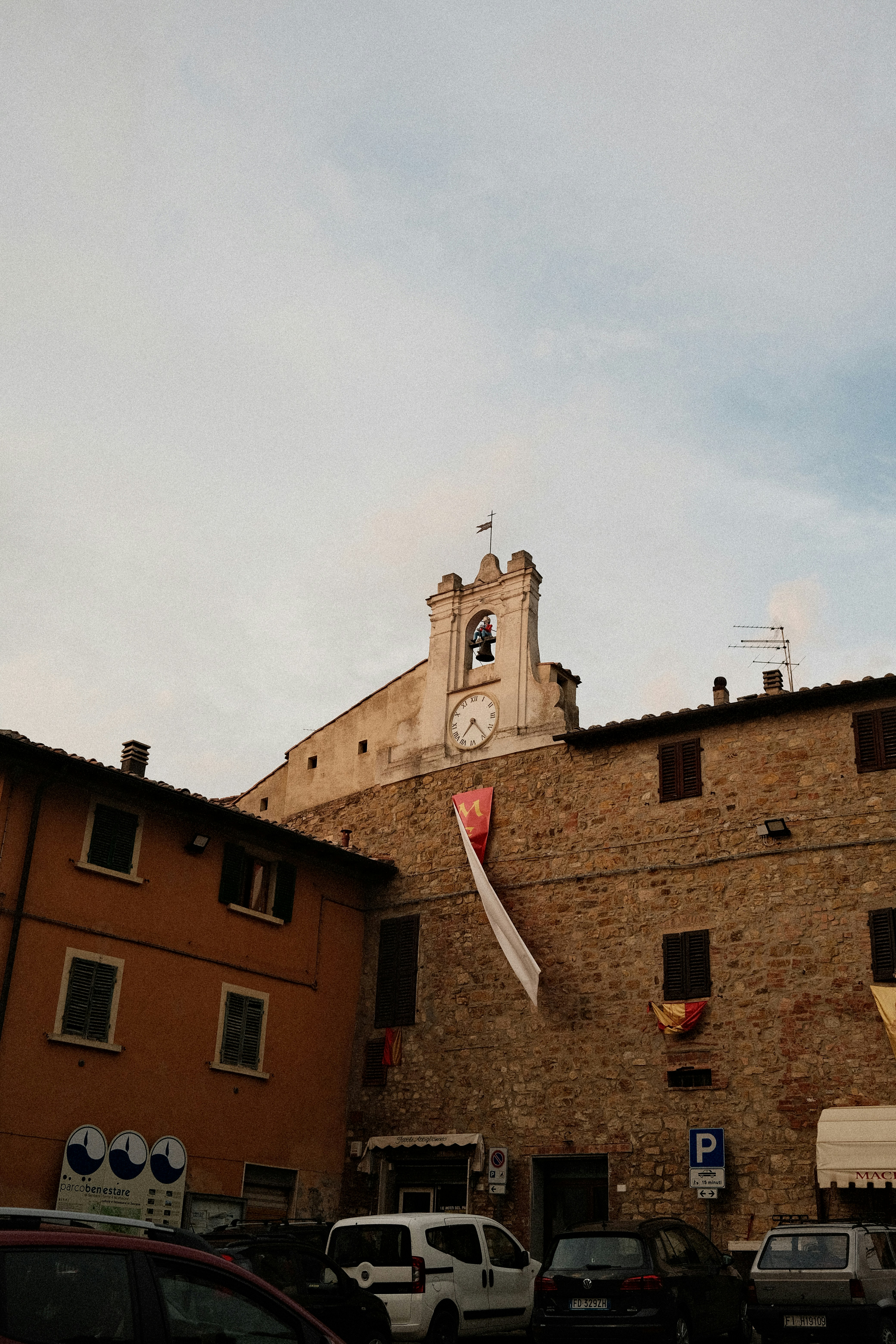 Photo by valentinlacoste