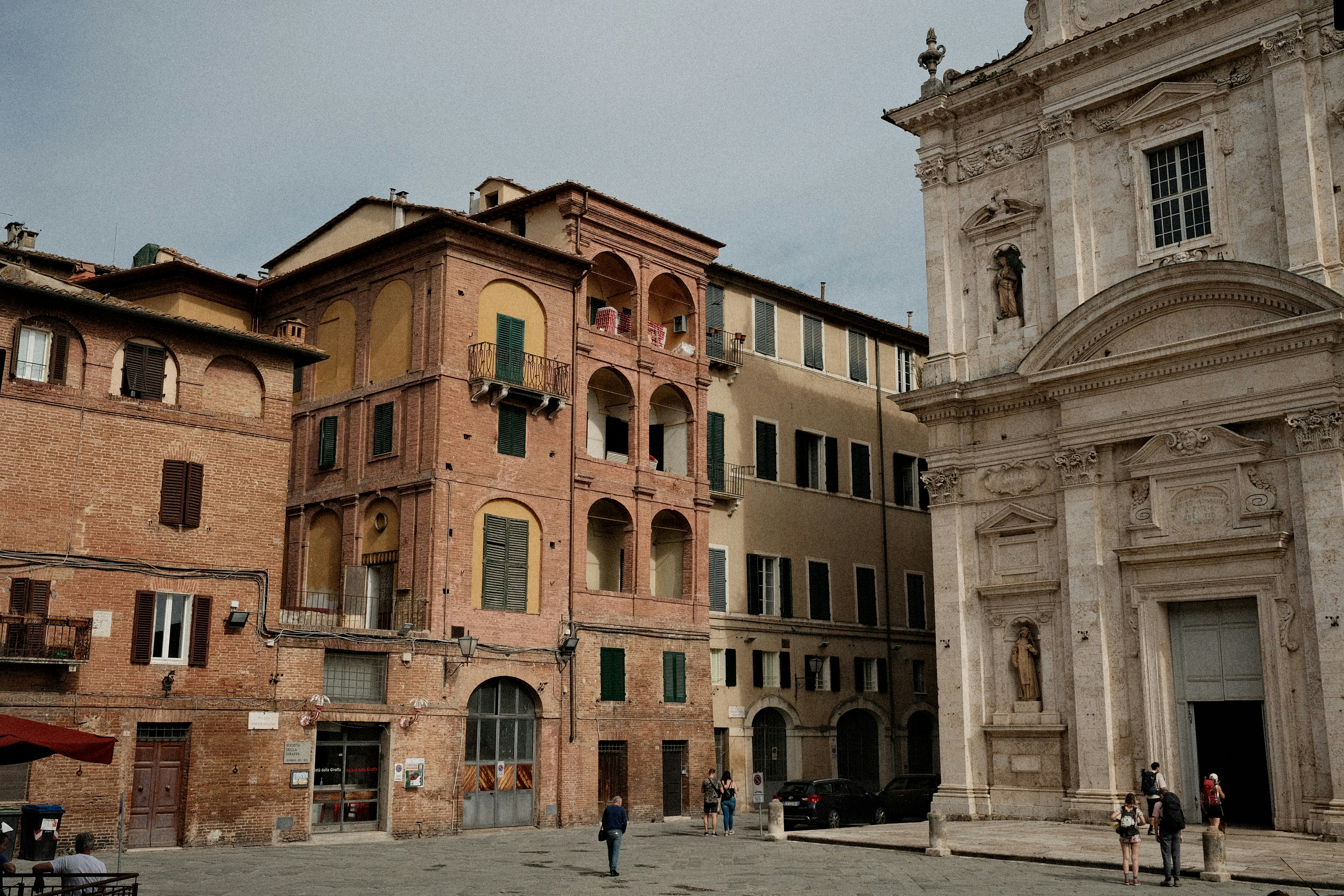 Photo by valentinlacoste