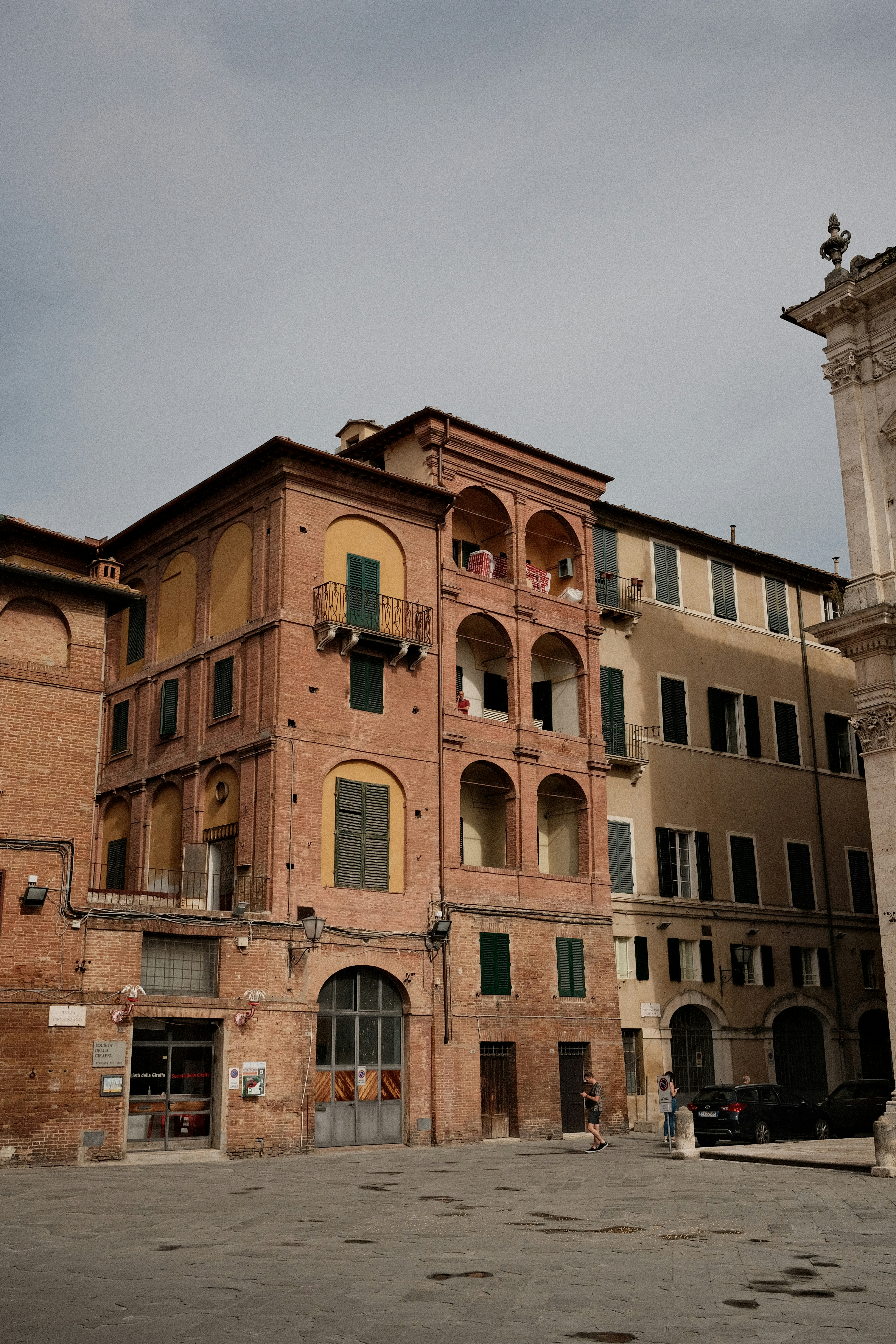 Photo by valentinlacoste