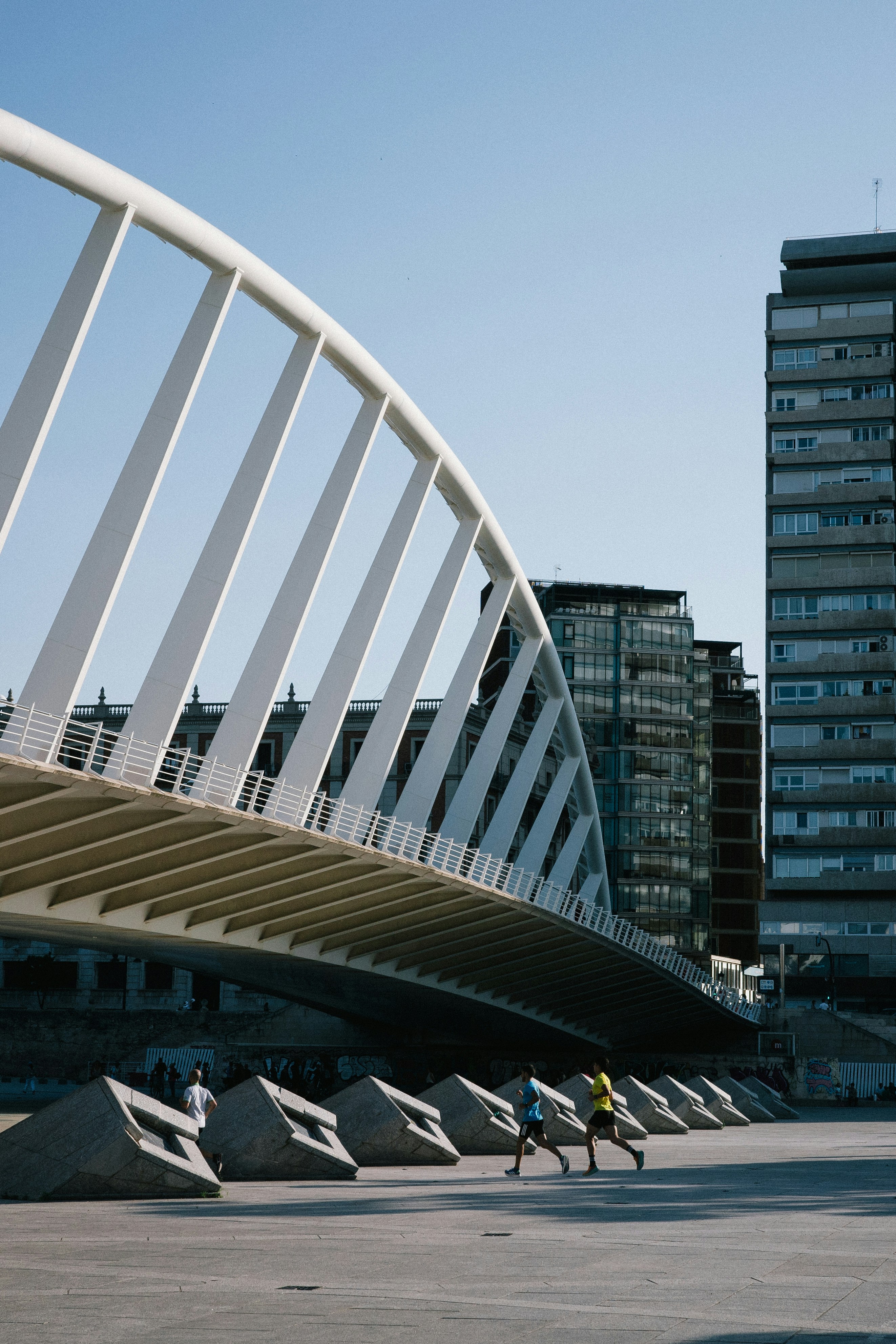 Metro Line 3 and Line 5 — the Cheapest and Most Reliable Option