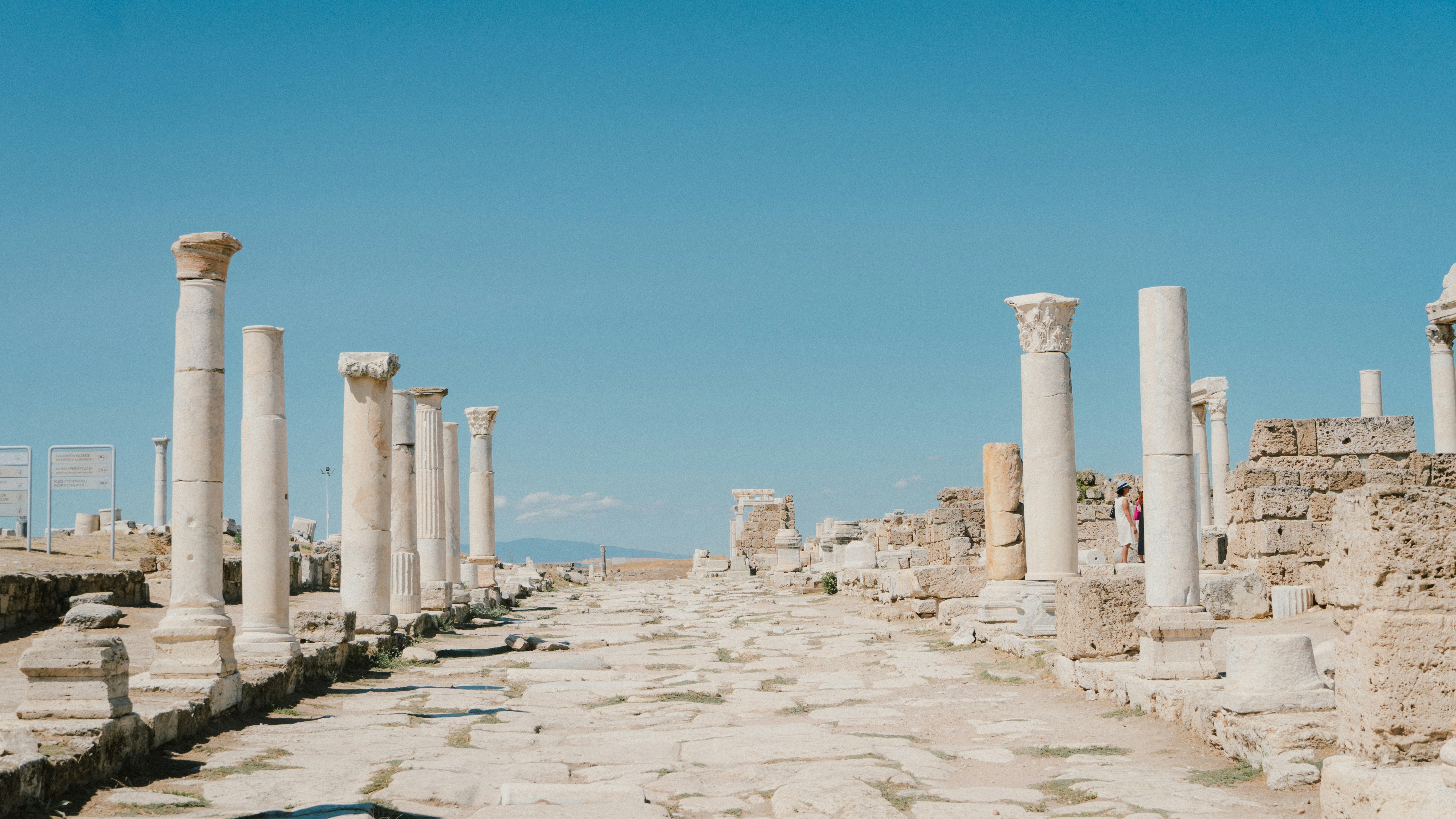 Photo by alexghiurau