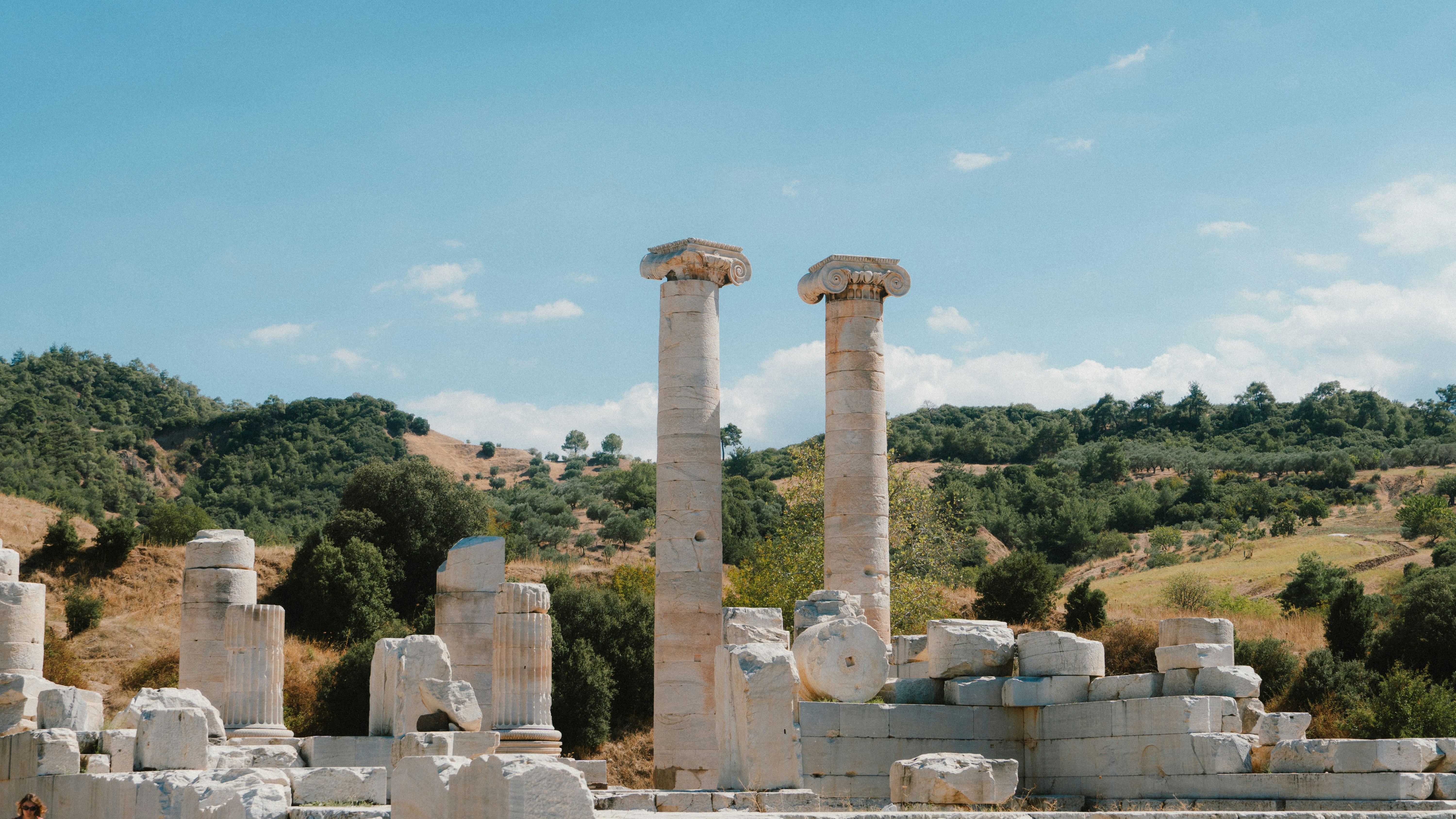 Photo by alexghiurau