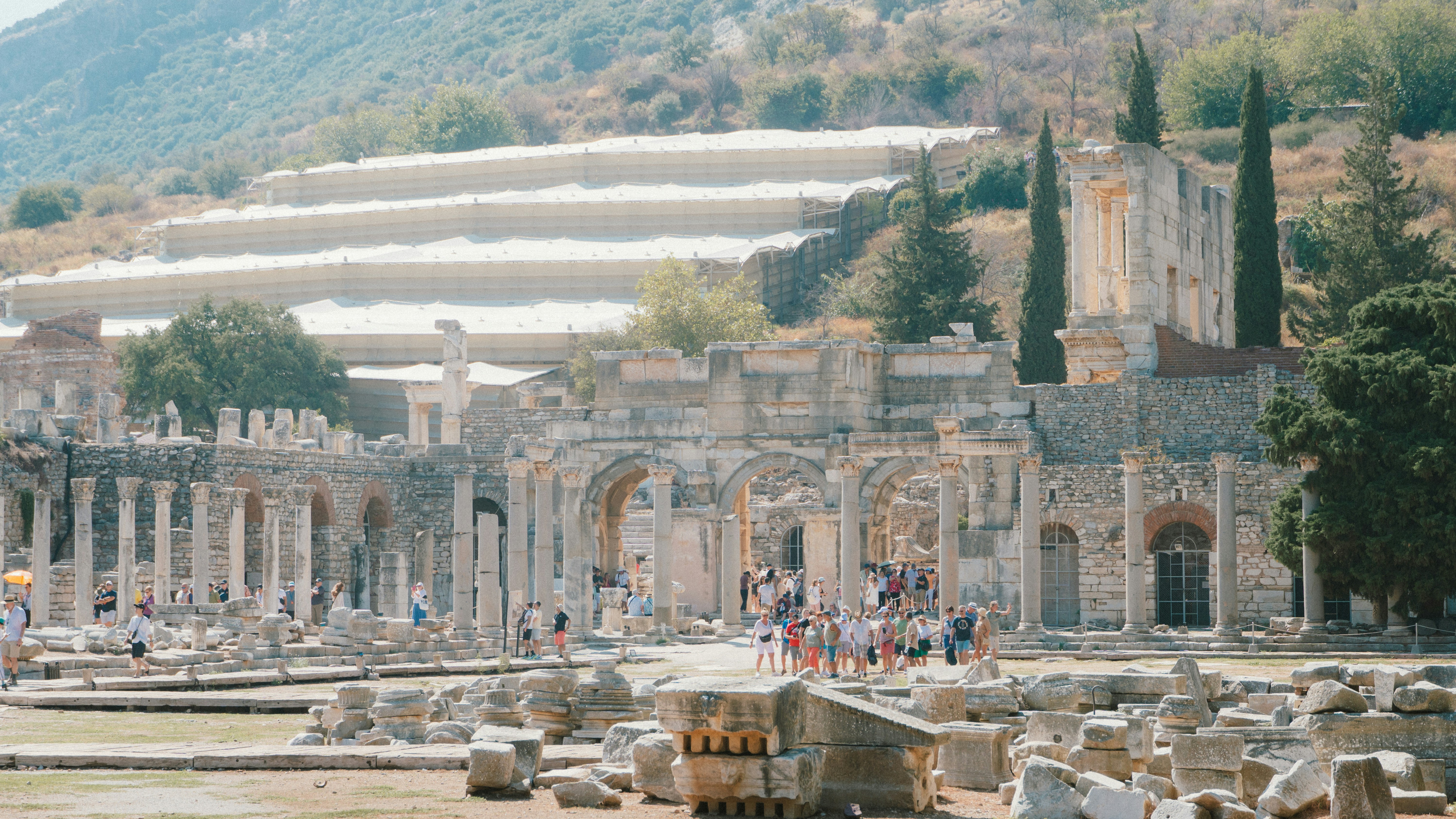 Photo by alexghiurau