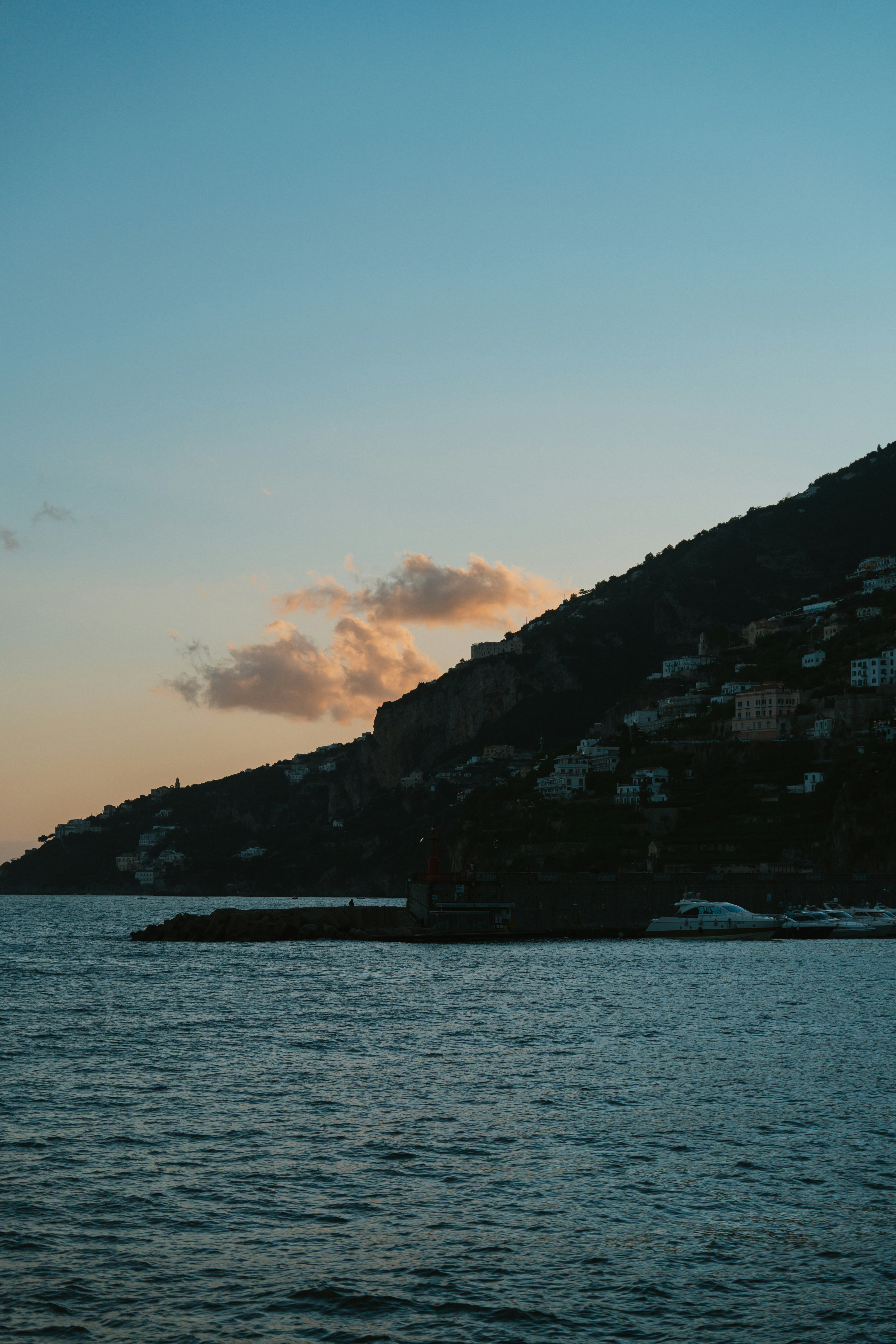 Photo by user90807060