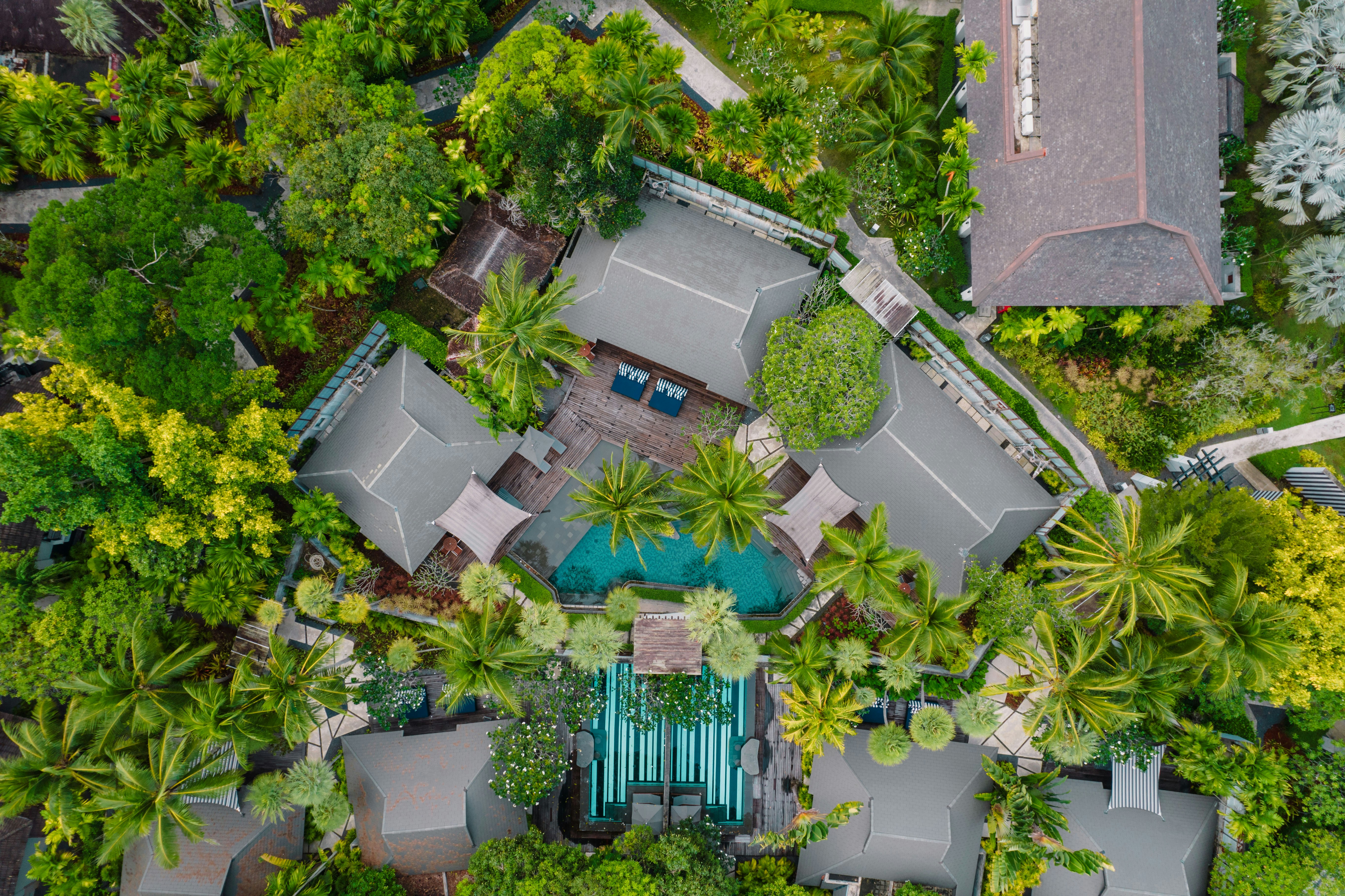 photo-1729719022570-031be5c8605a?ixid=M3wxMjA3fDB8MXxzZWFyY2h8MjB8fGNvdW50cnklMjBoZWlnaHRzJTIwZGFtYW5zYXJhJTIwbHV4dXJ5JTIwYnVuZ2Fsb3clMjBmb3IlMjBzYWxlfGVufDB8fHx8MTc0NjA2OTM4MXww\u0026ixlib=rb-4.0.3