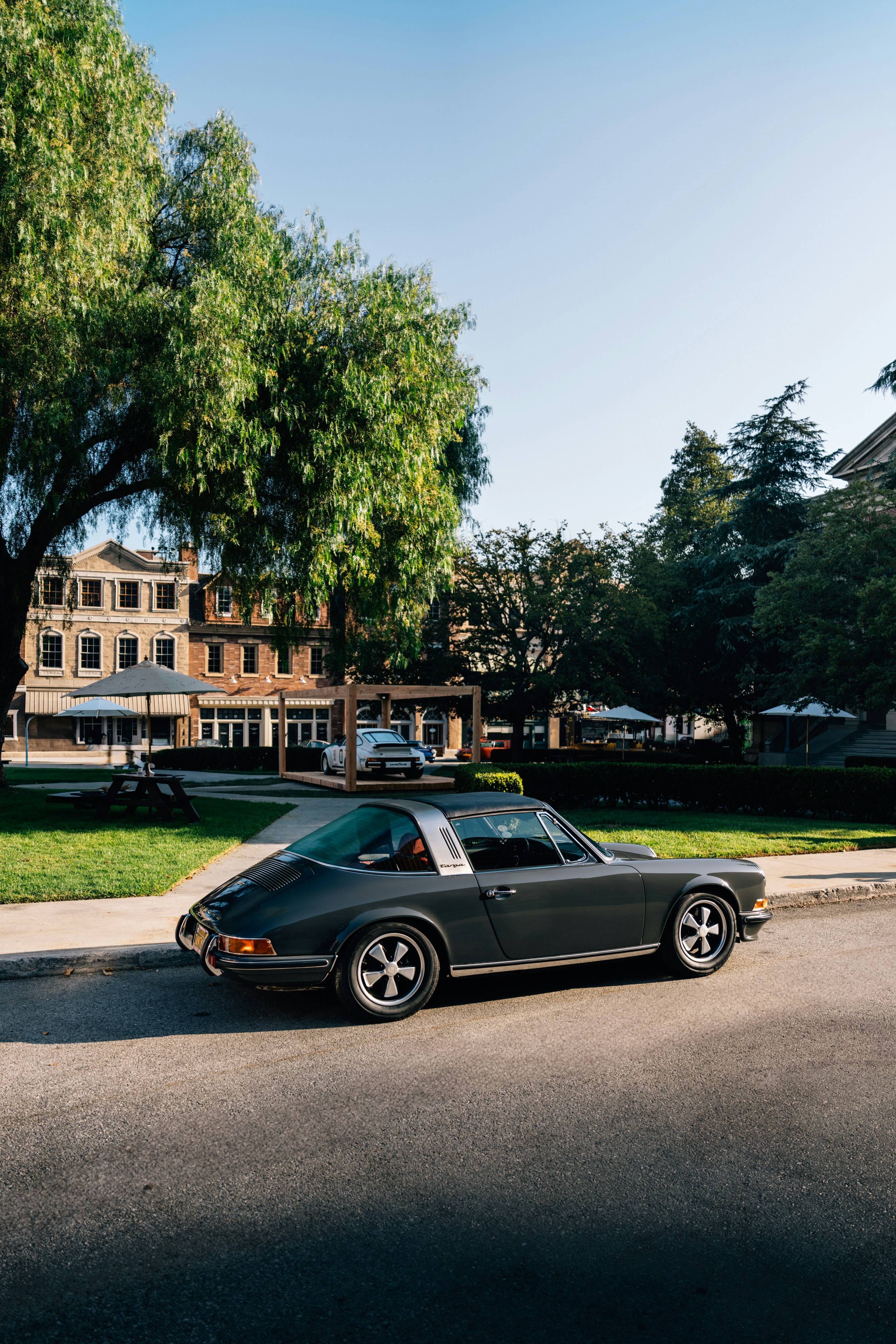 A car parked on the side of the road photo – Free Car Image on Unsplash