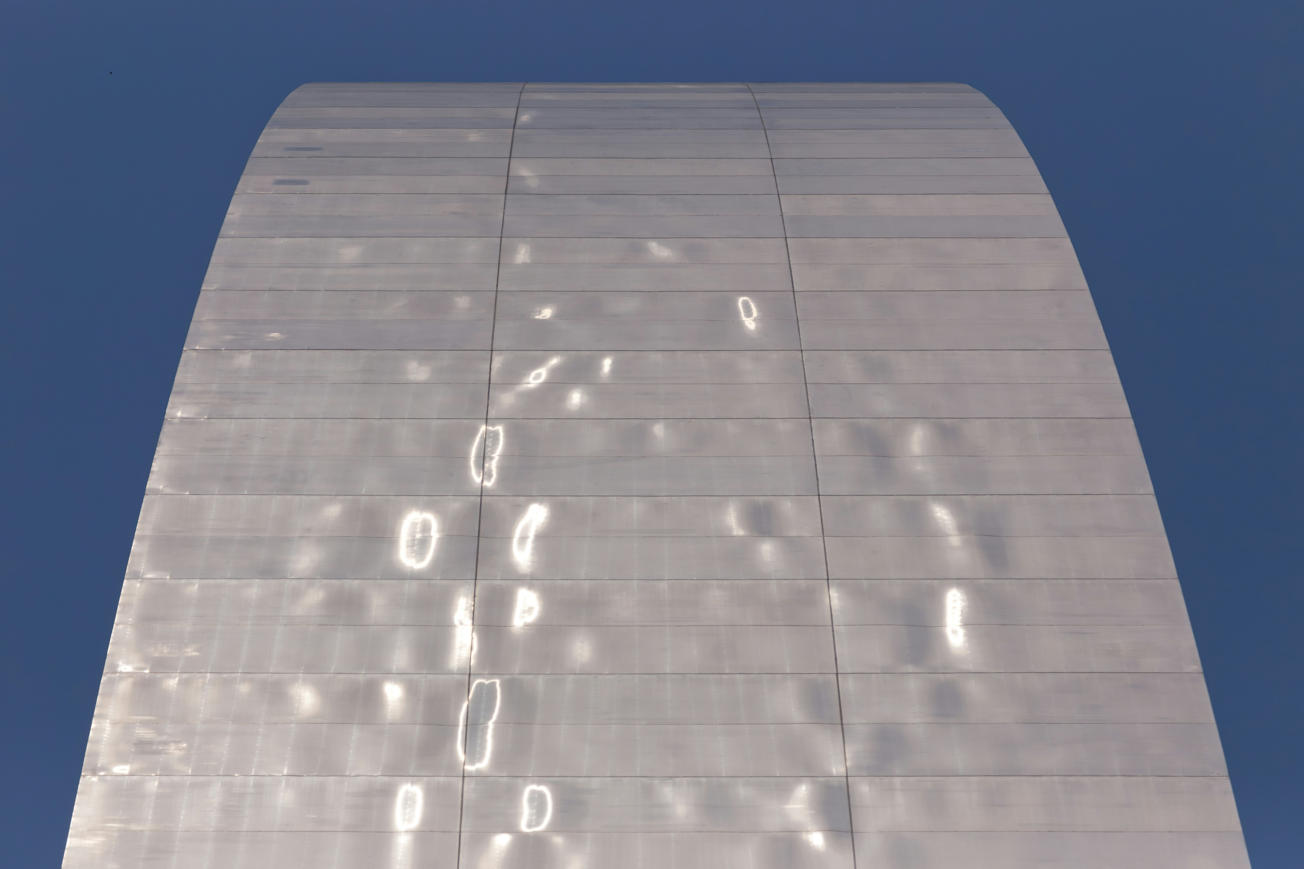Daily Silicon: AMD 2nm 삼성행·SK하이닉스 인텔 EMIB — TSMC 균열