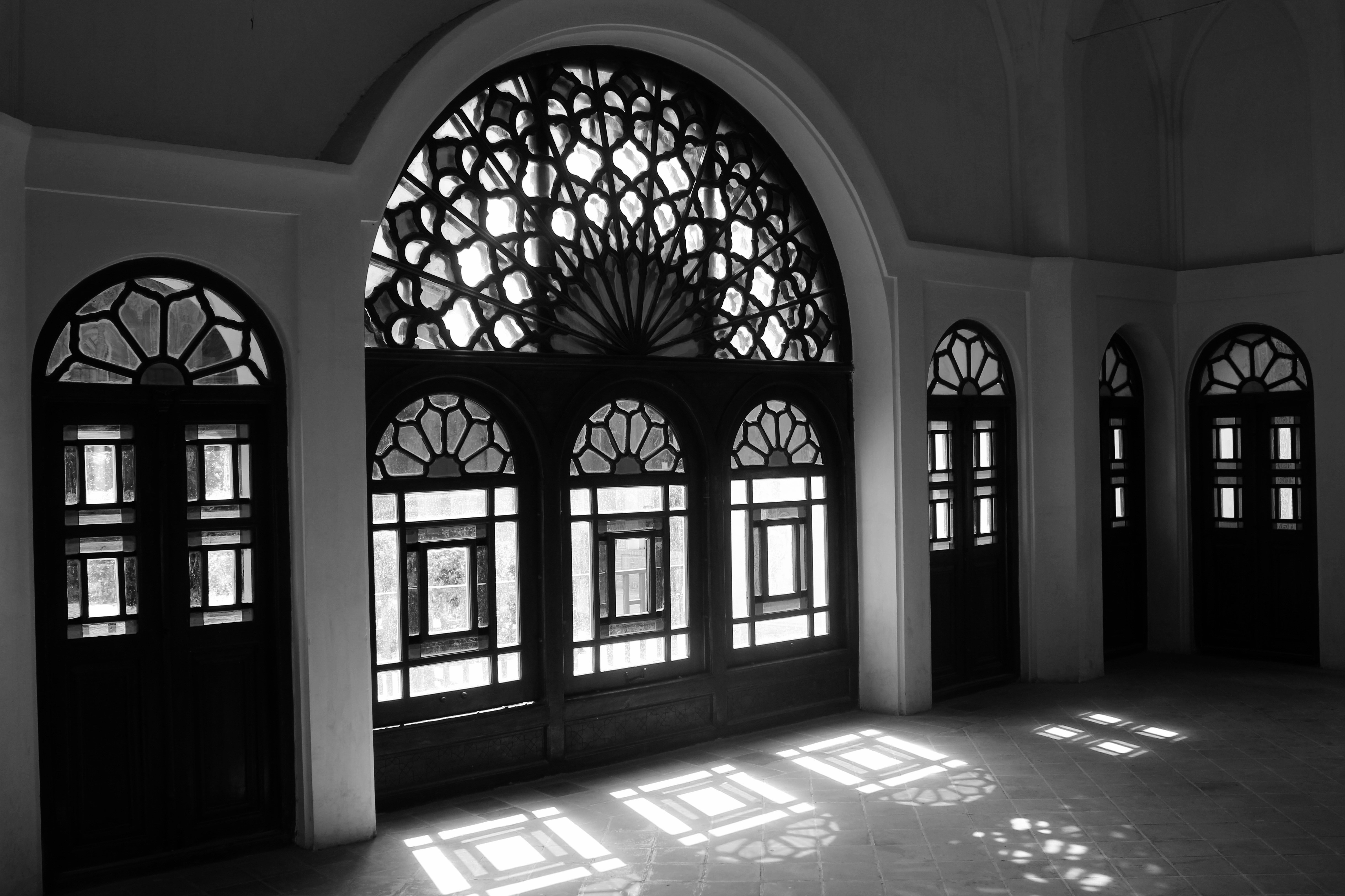 Photo by manavimoghadam