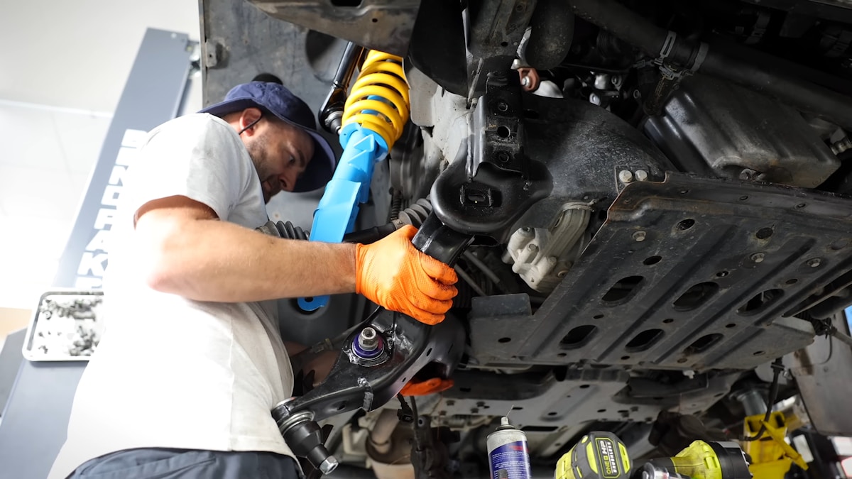 Suspension Services image background image