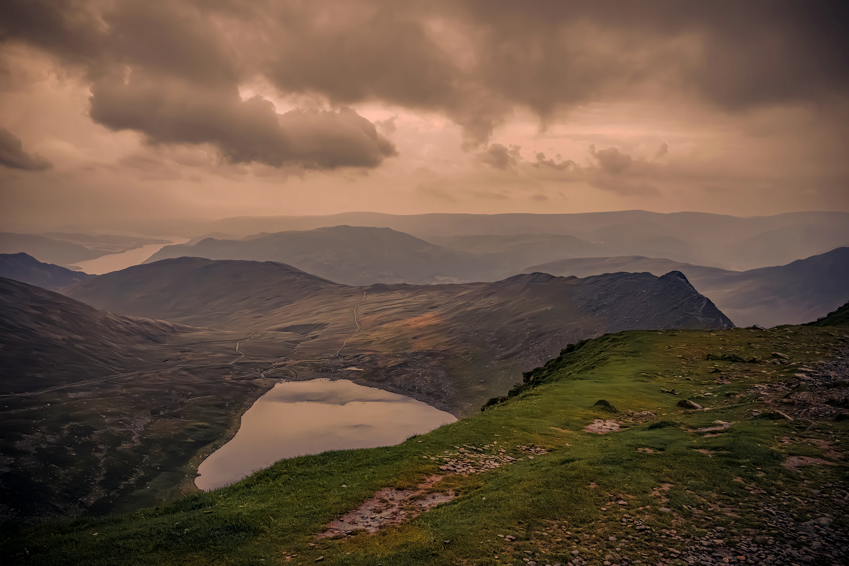 Helvellyn und Striding Edge