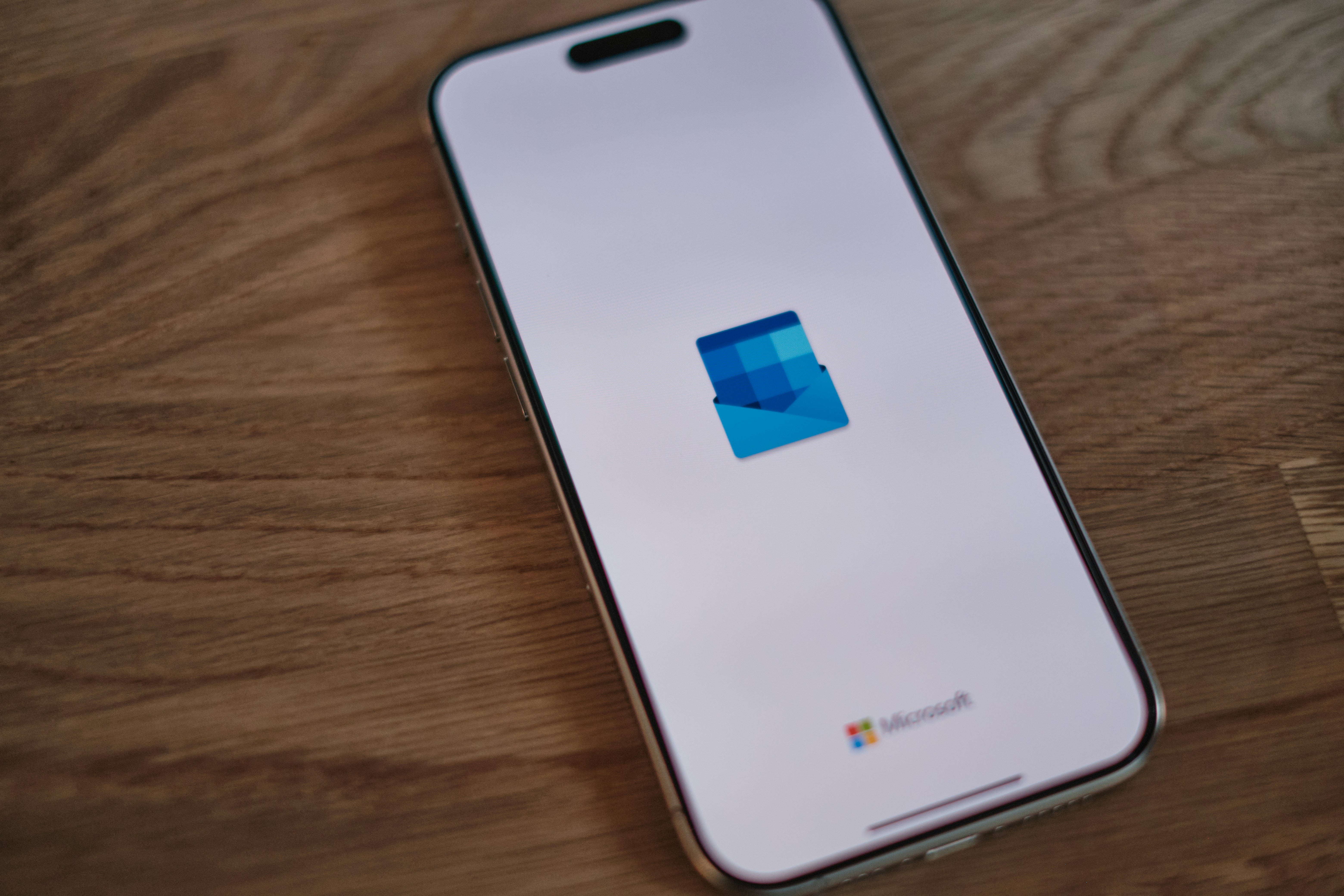 How to solve “Microsoft Outlook Stopped Working”?