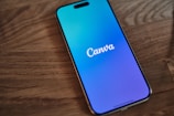 Resumake ou Canva CV Builder : Ces outils permettent de structurer vos expériences en bullet points.