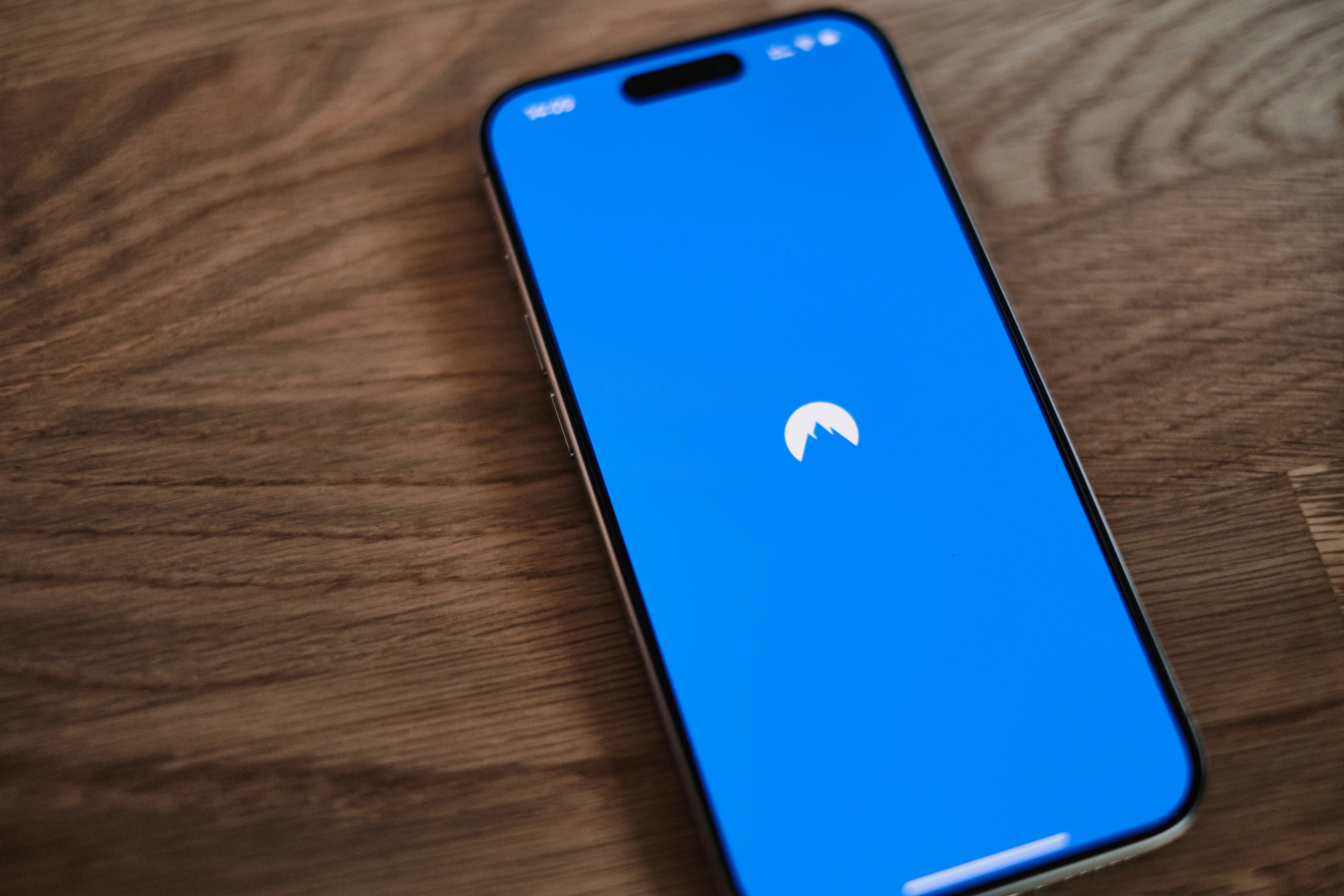 photo-1729860649175-875a4f99b95e?ixid=M3wxMjA3fDB8MXxzZWFyY2h8Nnx8JUVCJThCJUE0JUVCJUIwJTk0JUVDJTk4JUE0JTIwJUVDJTk1JTg0JUVDJTlEJUI0JUVEJThGJUIwJTIwdnBufGVufDB8fHx8MTczMjQ5NDk3NXww\u0026ixlib=rb-4.0.3